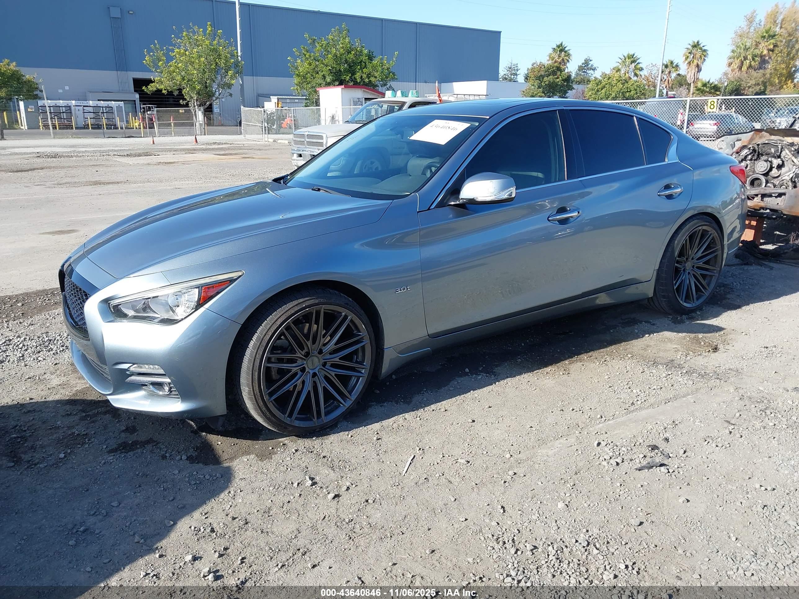 INFINITI Q50 image 2