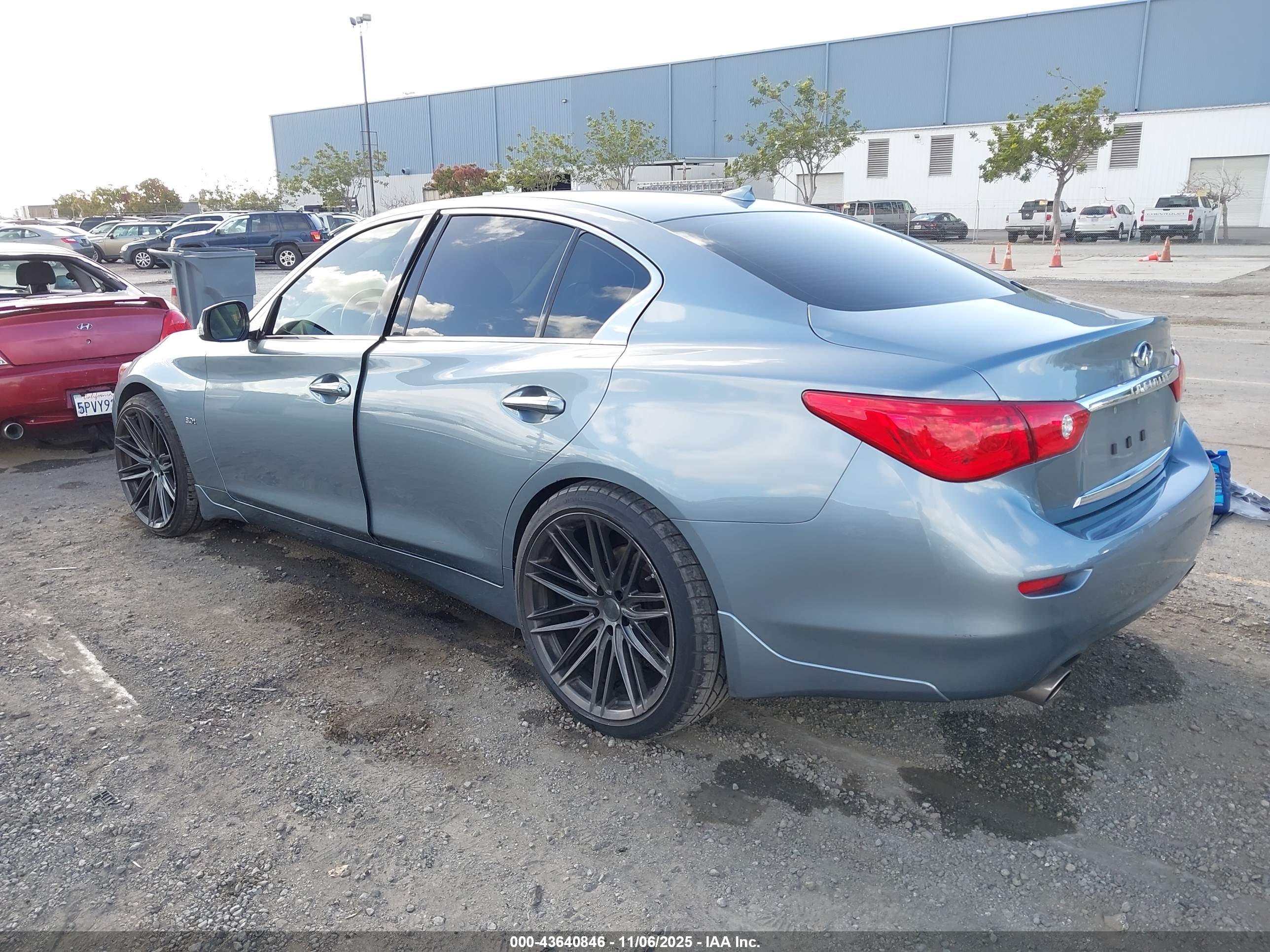 INFINITI Q50 image 3