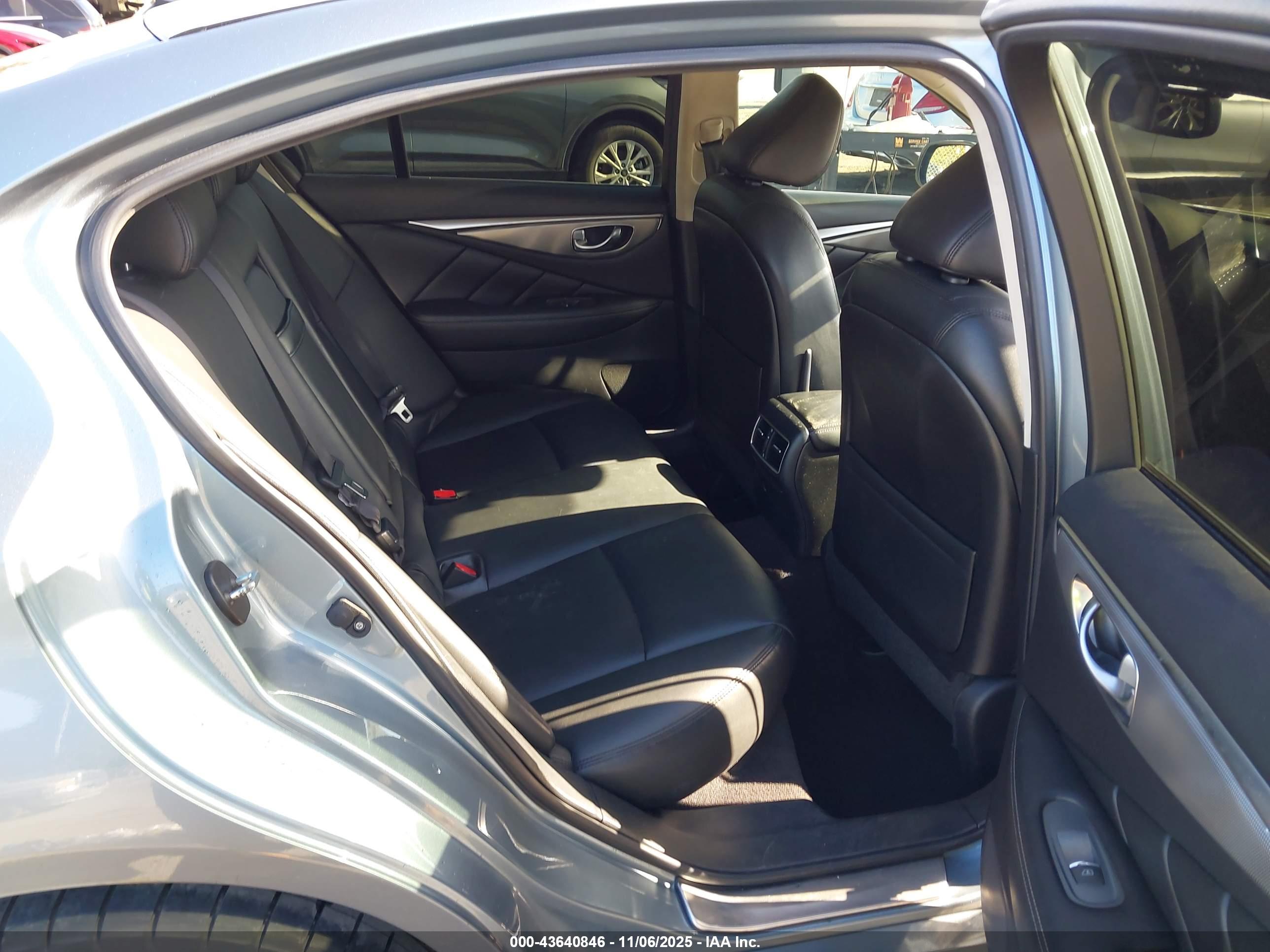 INFINITI Q50 image 8