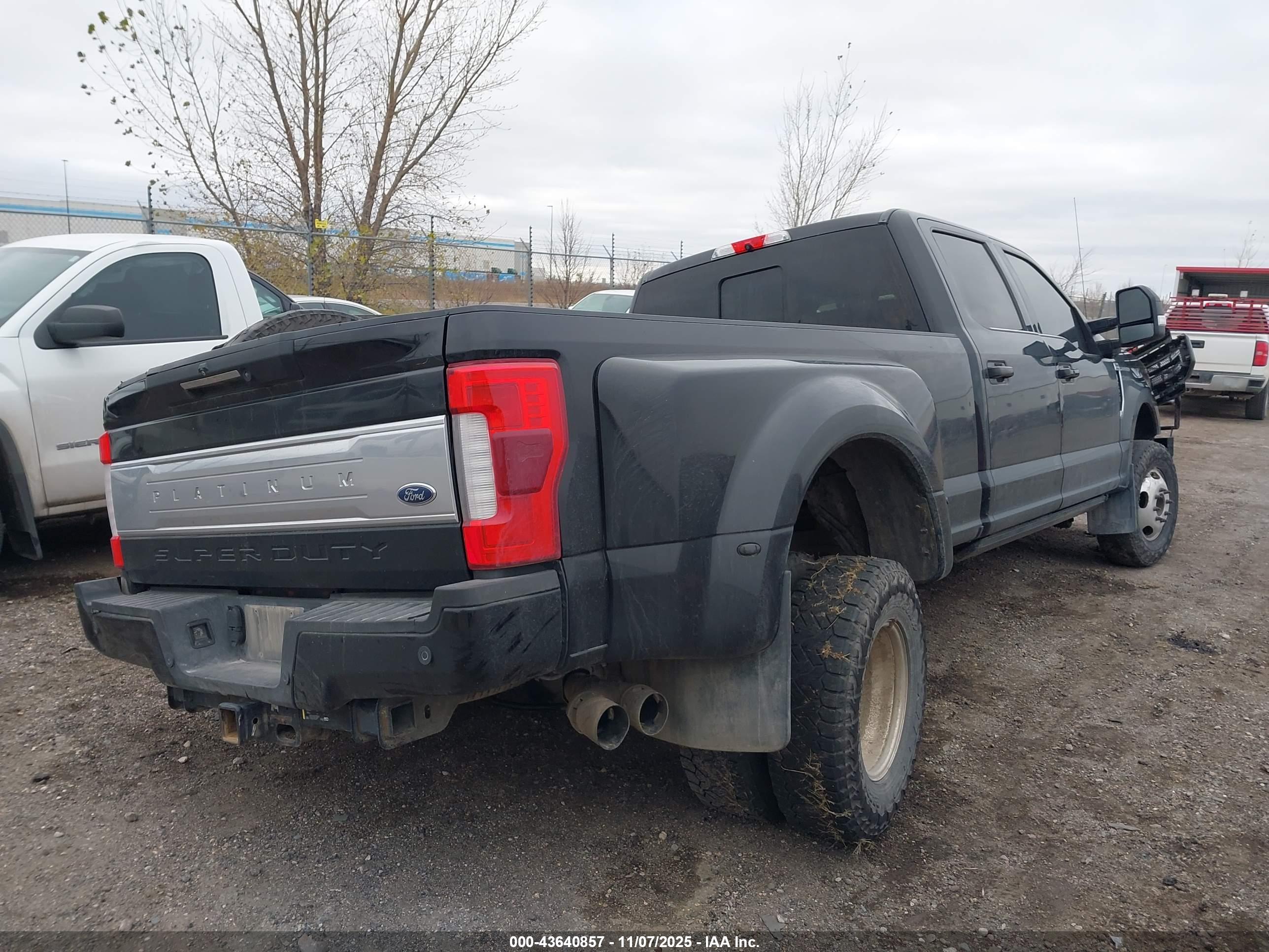 FORD F-350 image 4