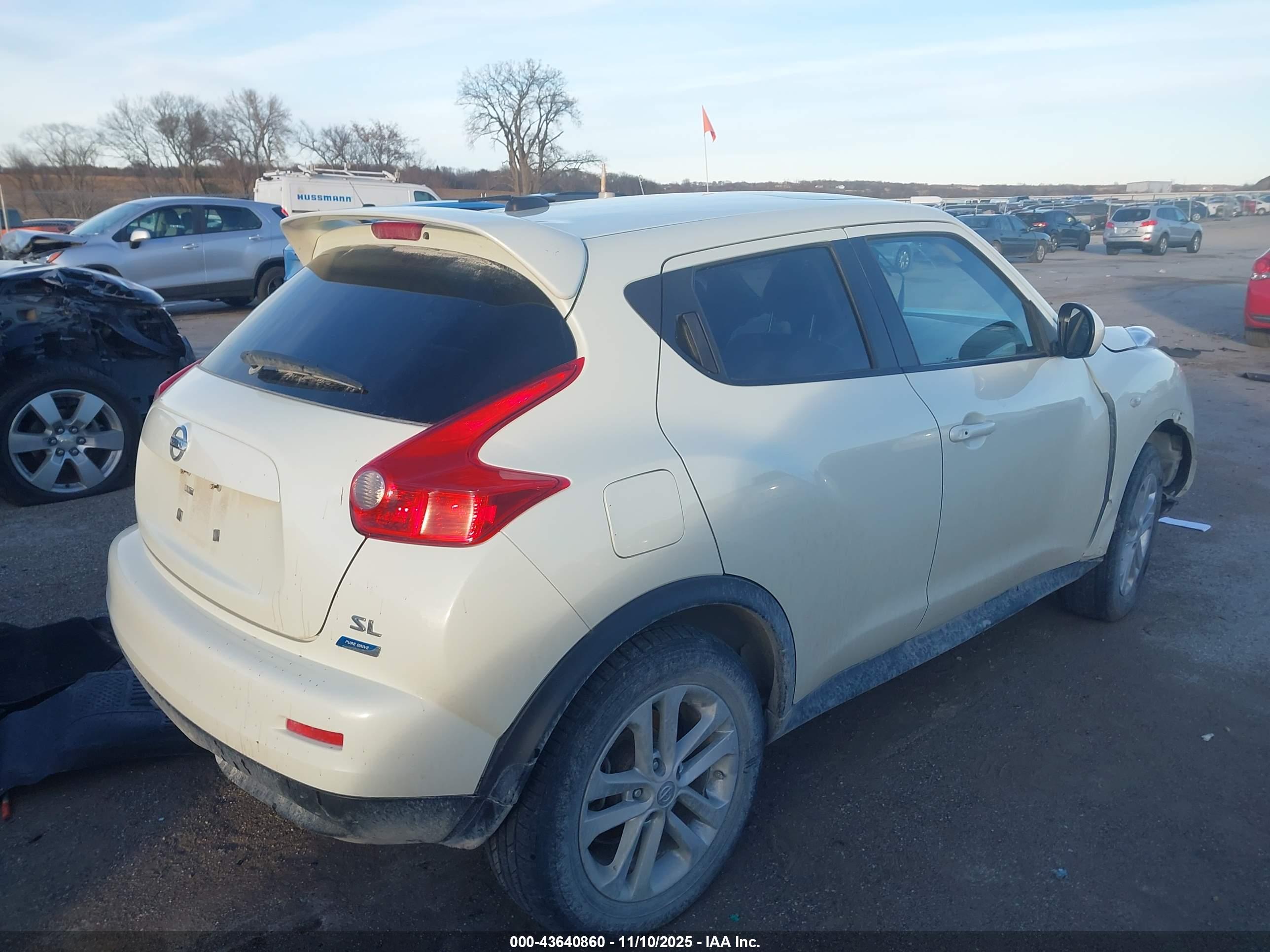 NISSAN JUKE image 4