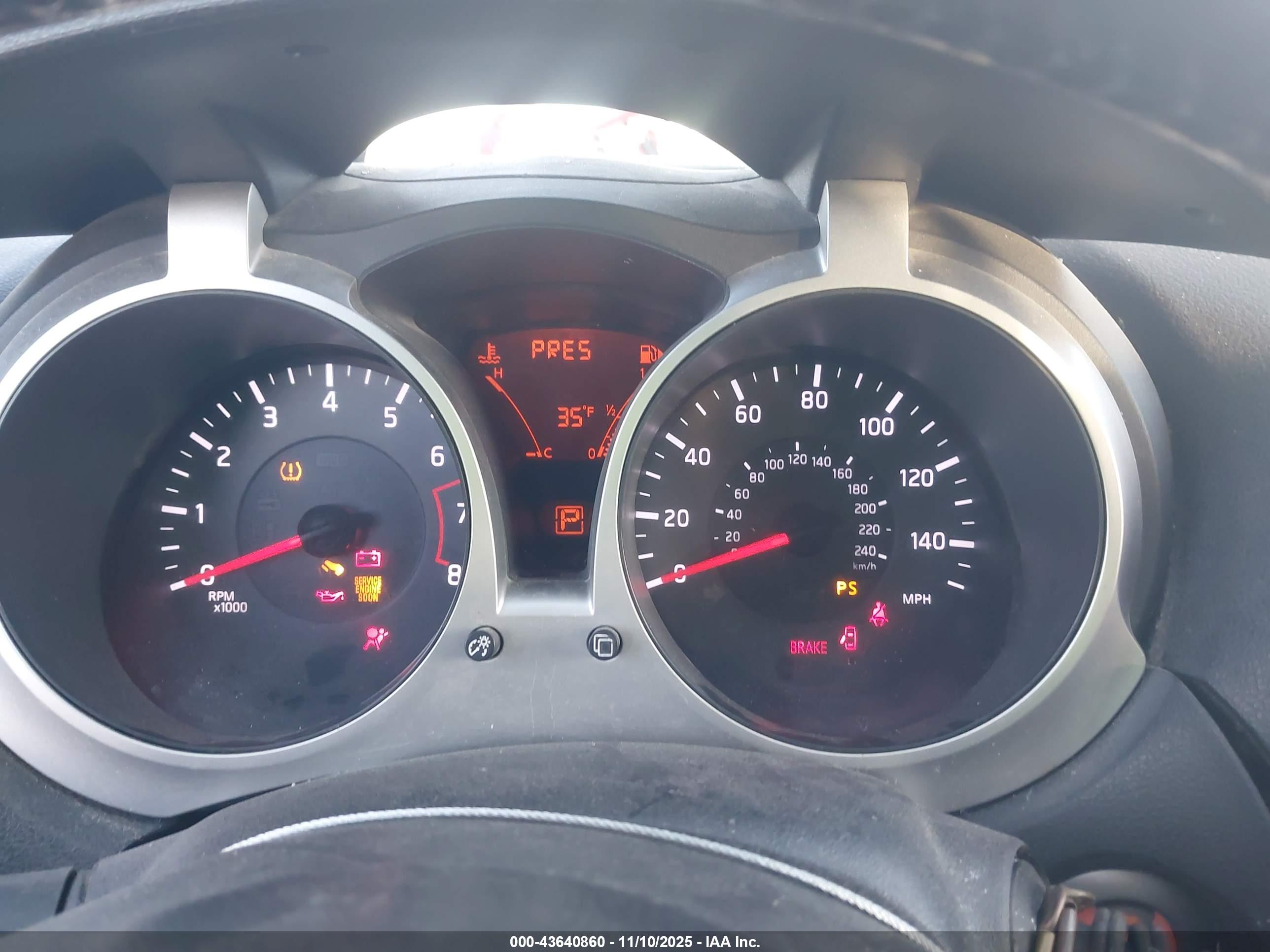 NISSAN JUKE image 7