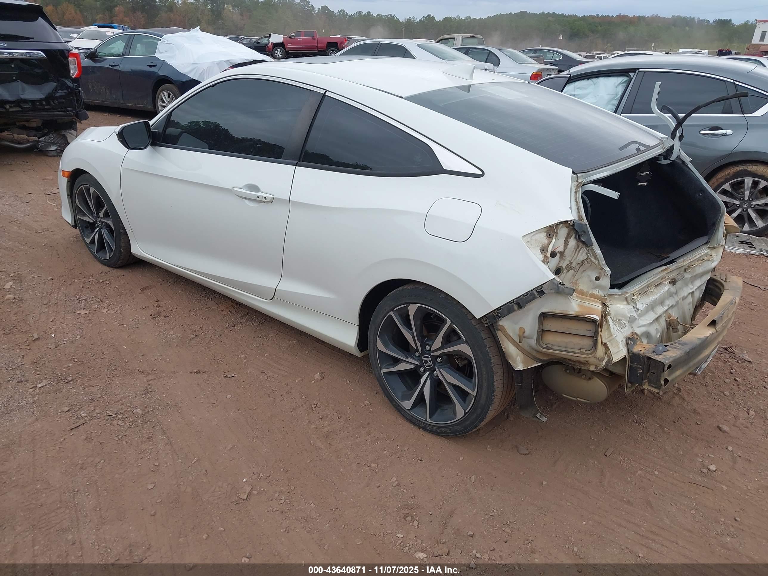 HONDA CIVIC image 3