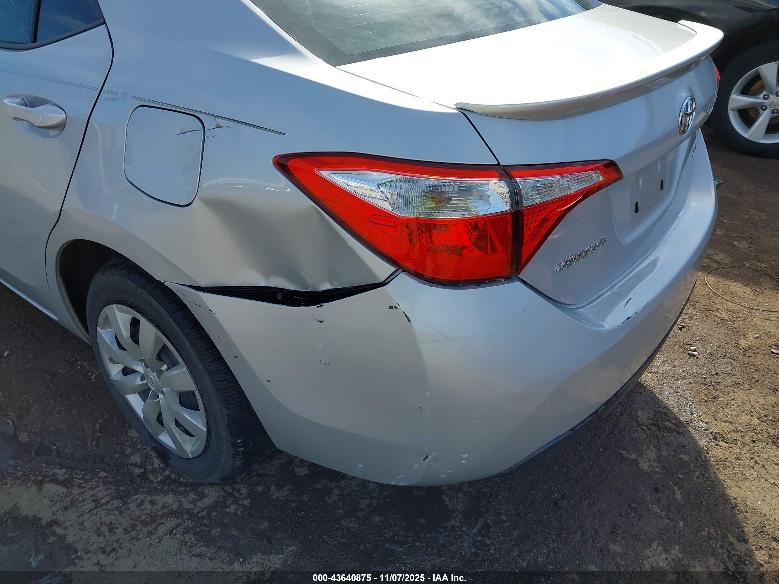 TOYOTA COROLLA image 6