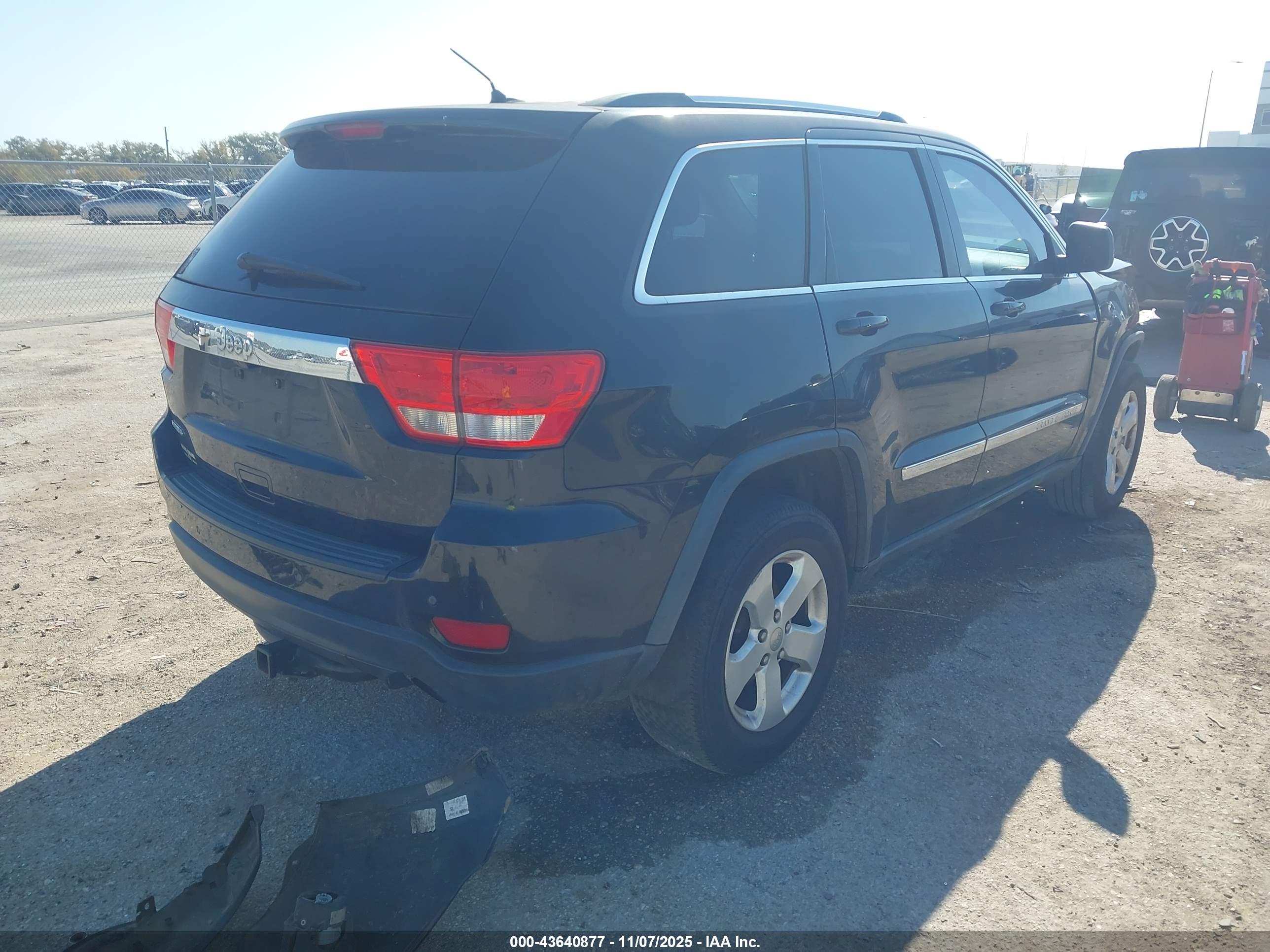 JEEP GRAND image 4
