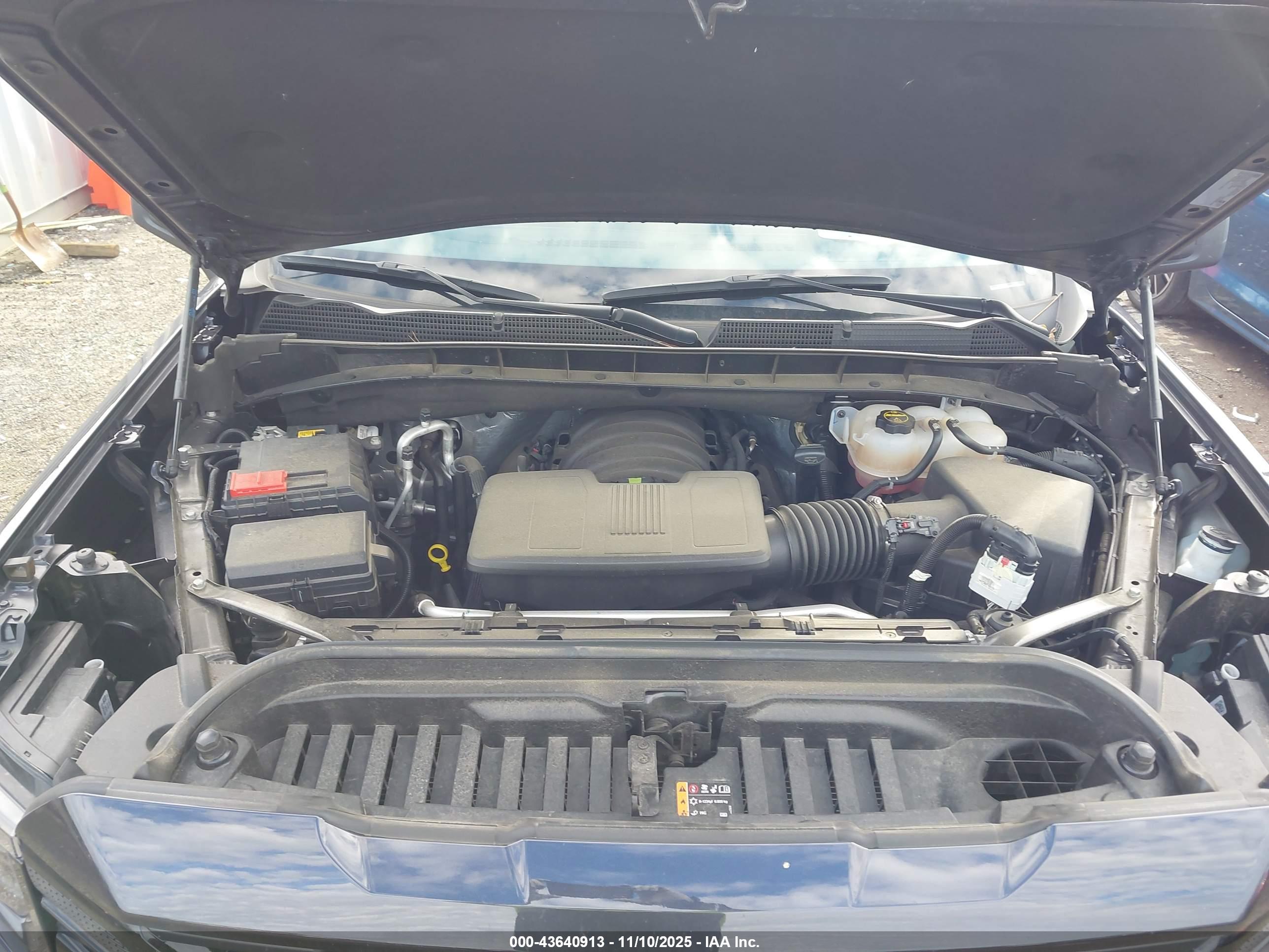 GMC SIERRA image 10