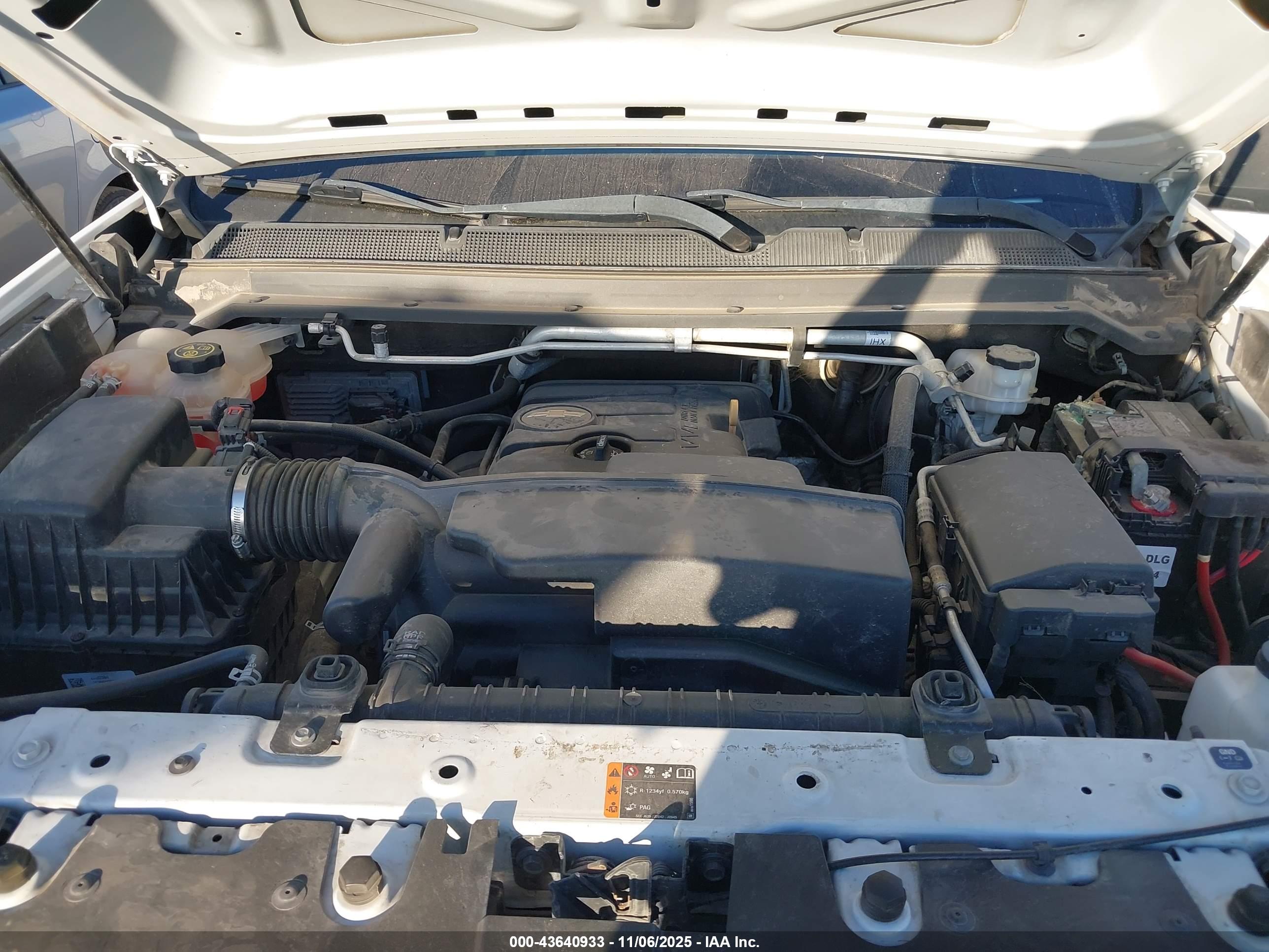 CHEVROLET COLORADO image 10
