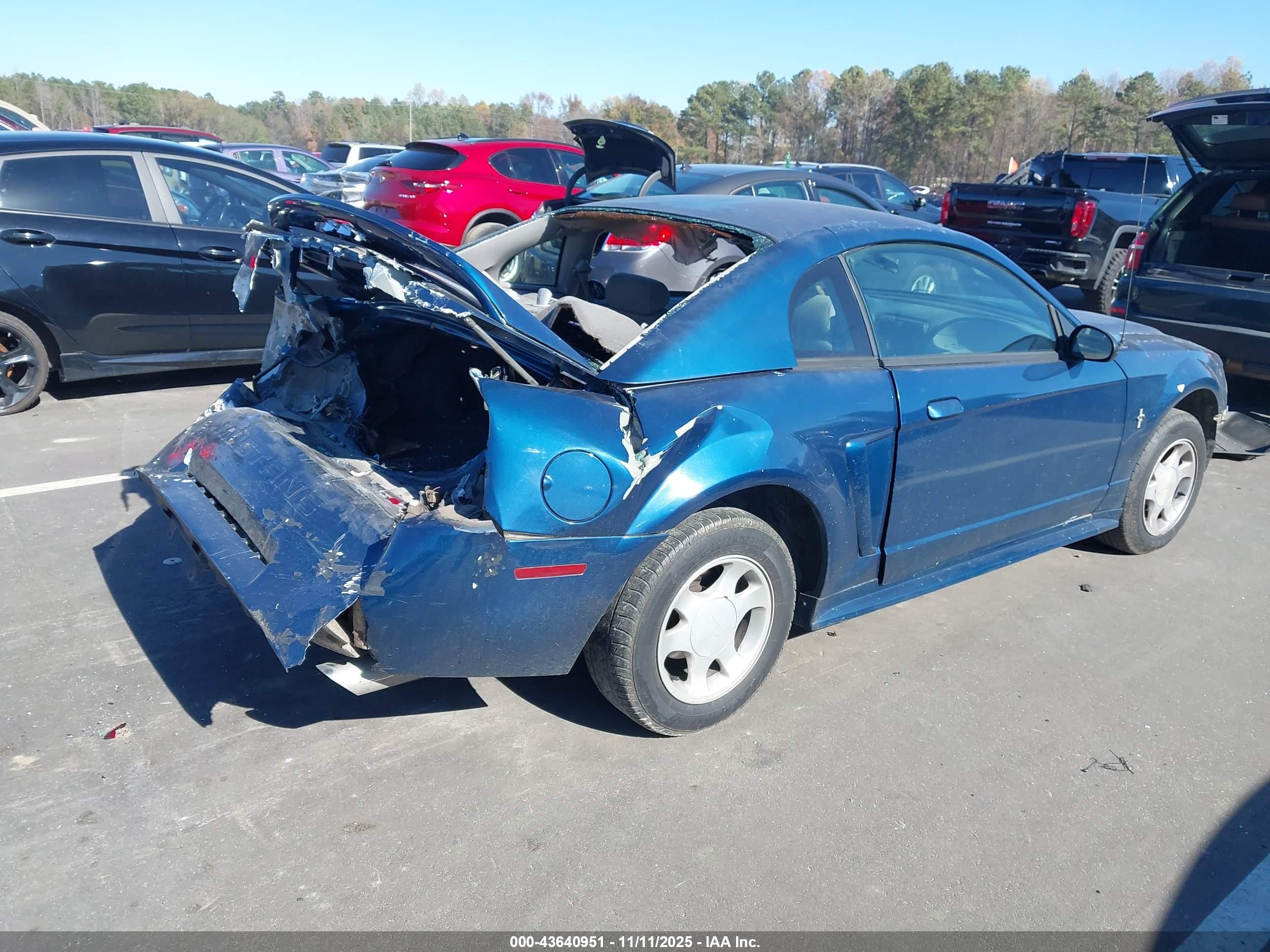 FORD MUSTANG image 4