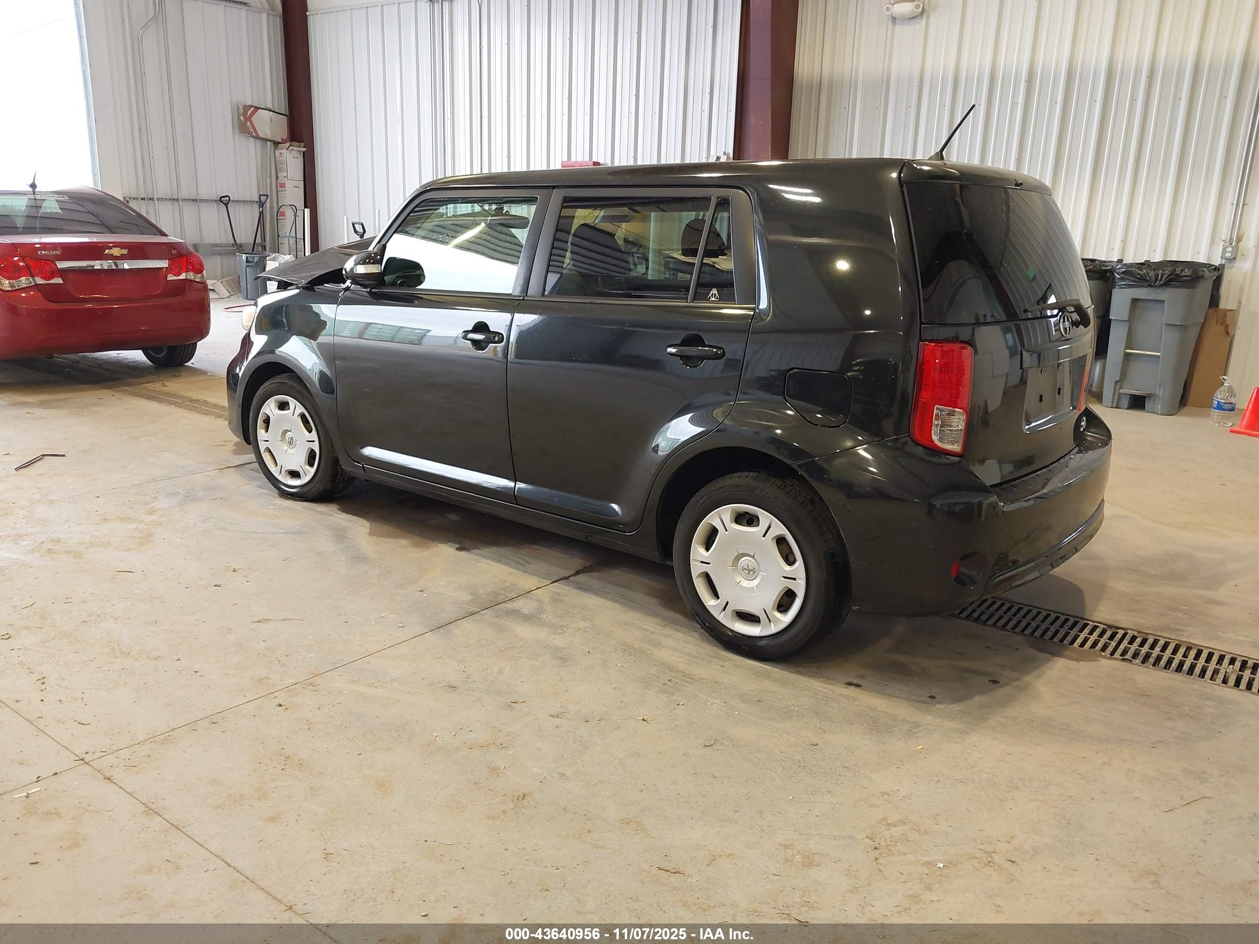 SCION XB image 3