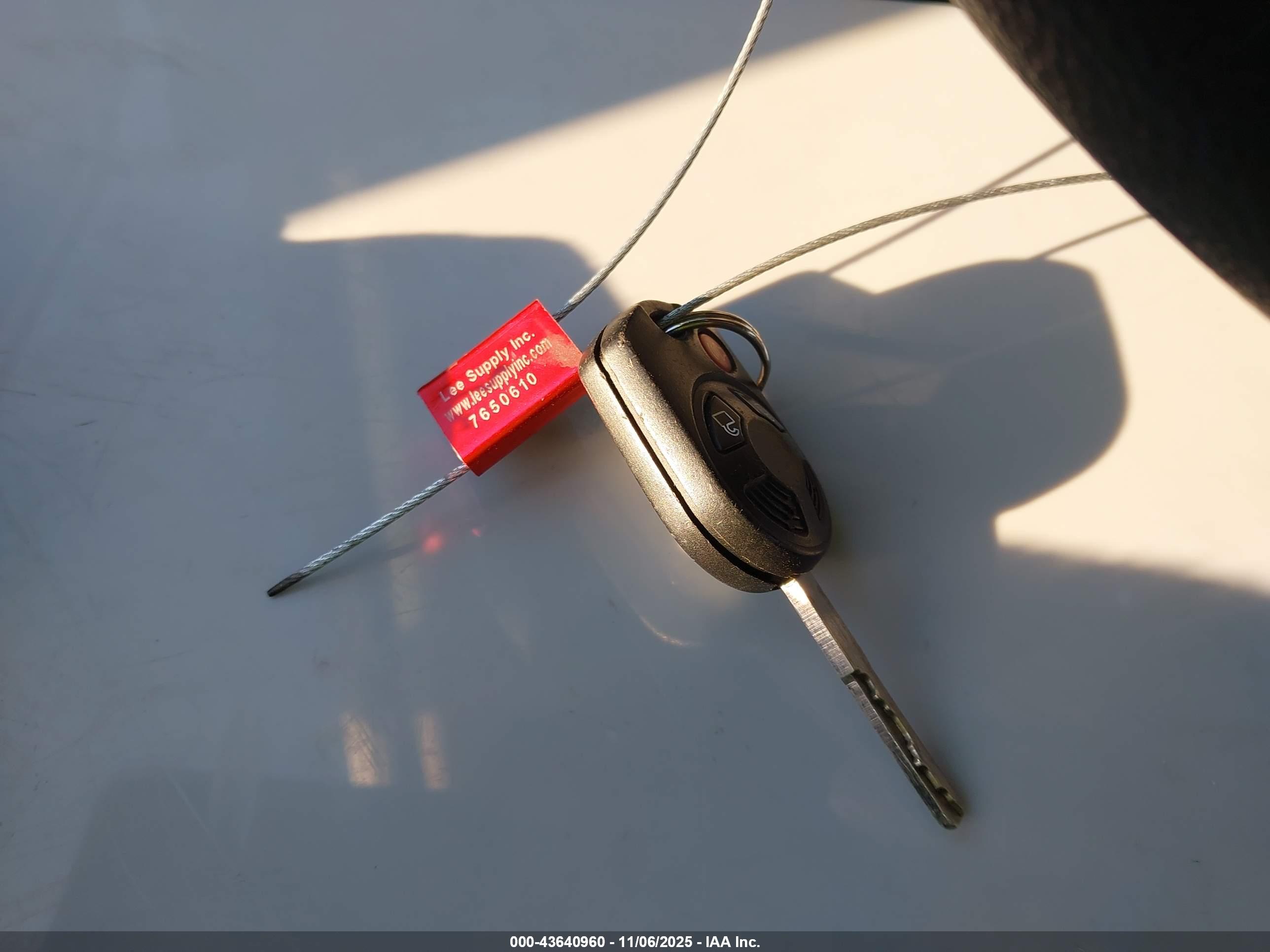 FORD ESCAPE image 11