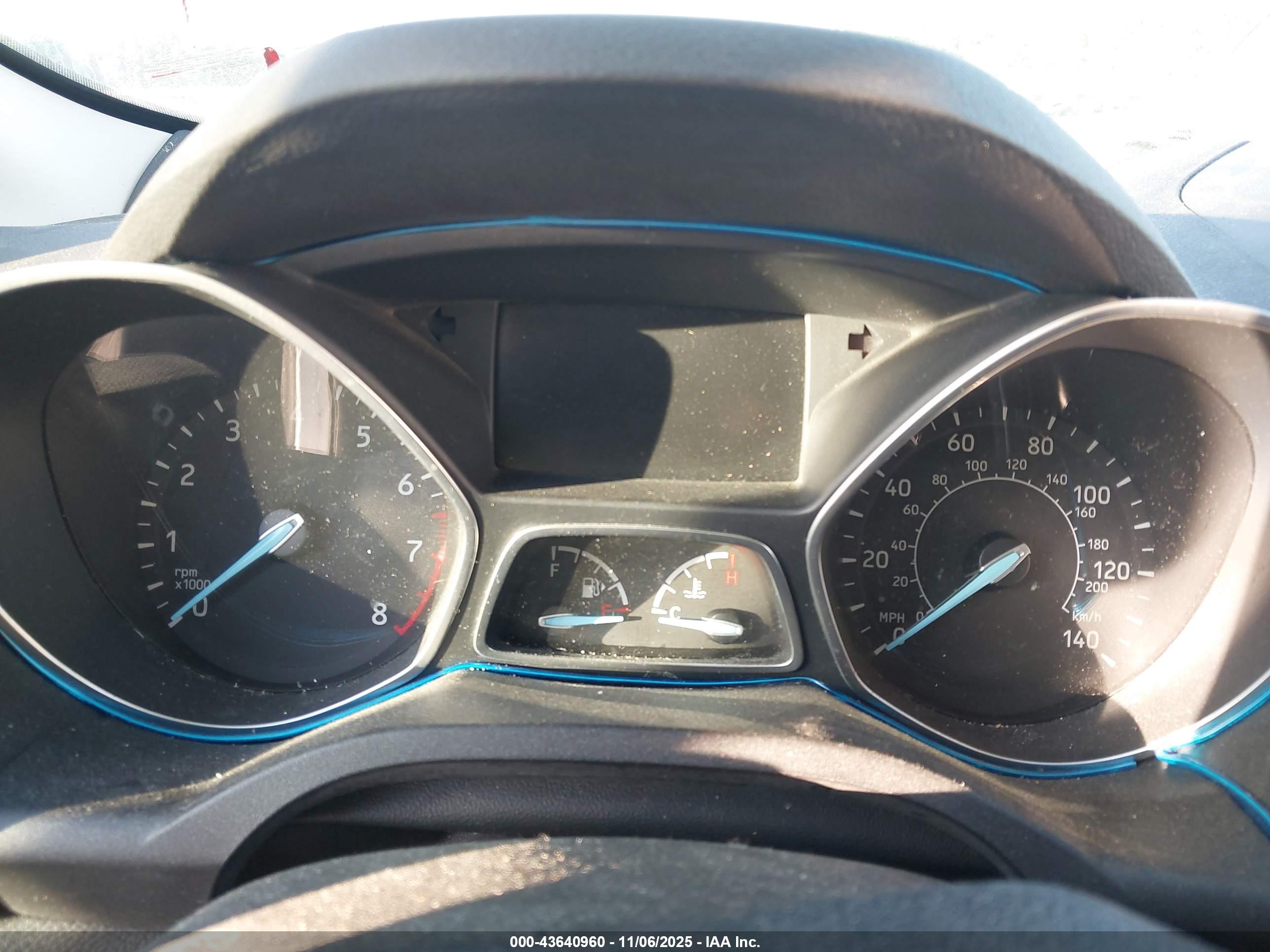 FORD ESCAPE image 7