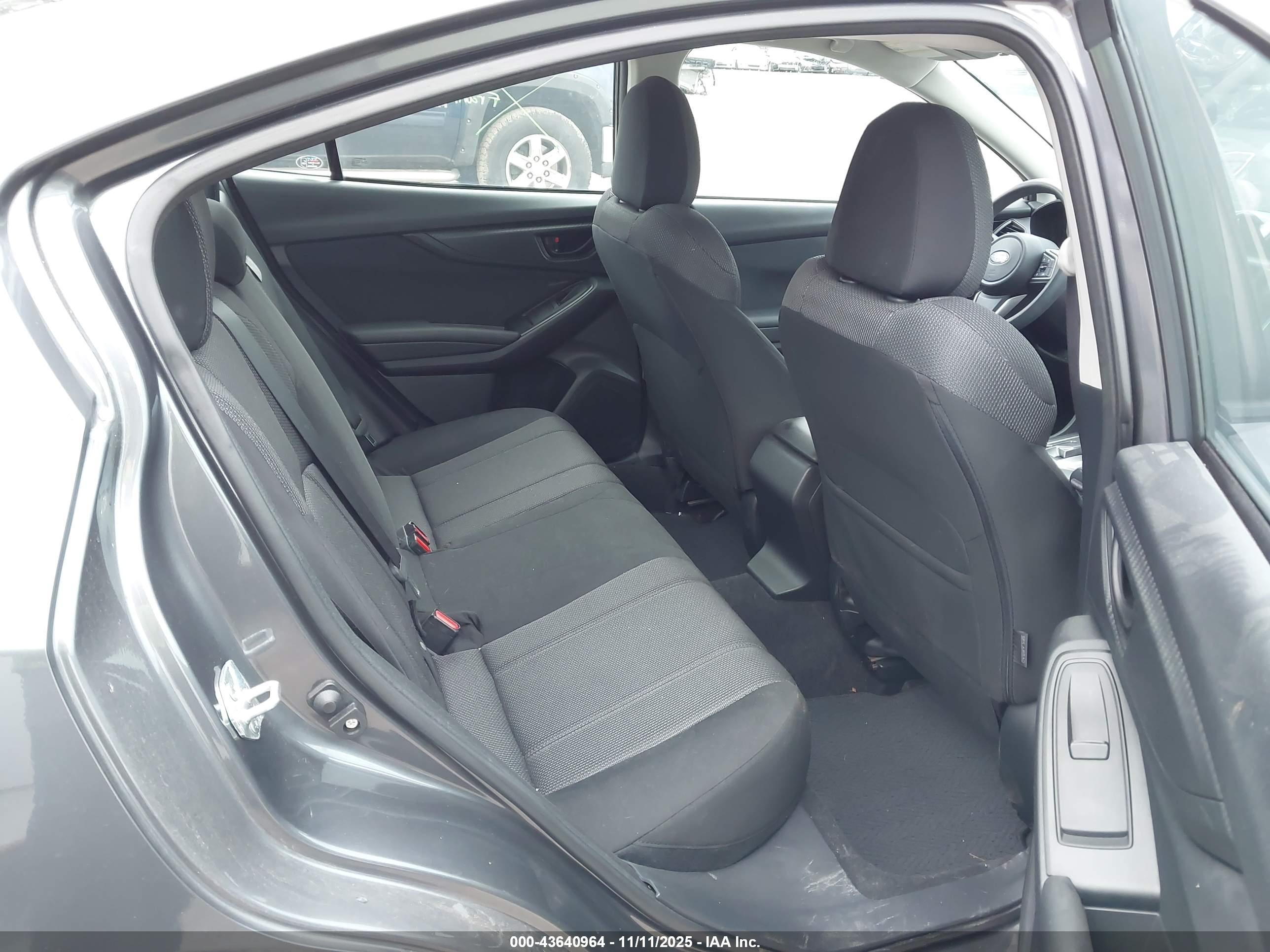 SUBARU IMPREZA image 8