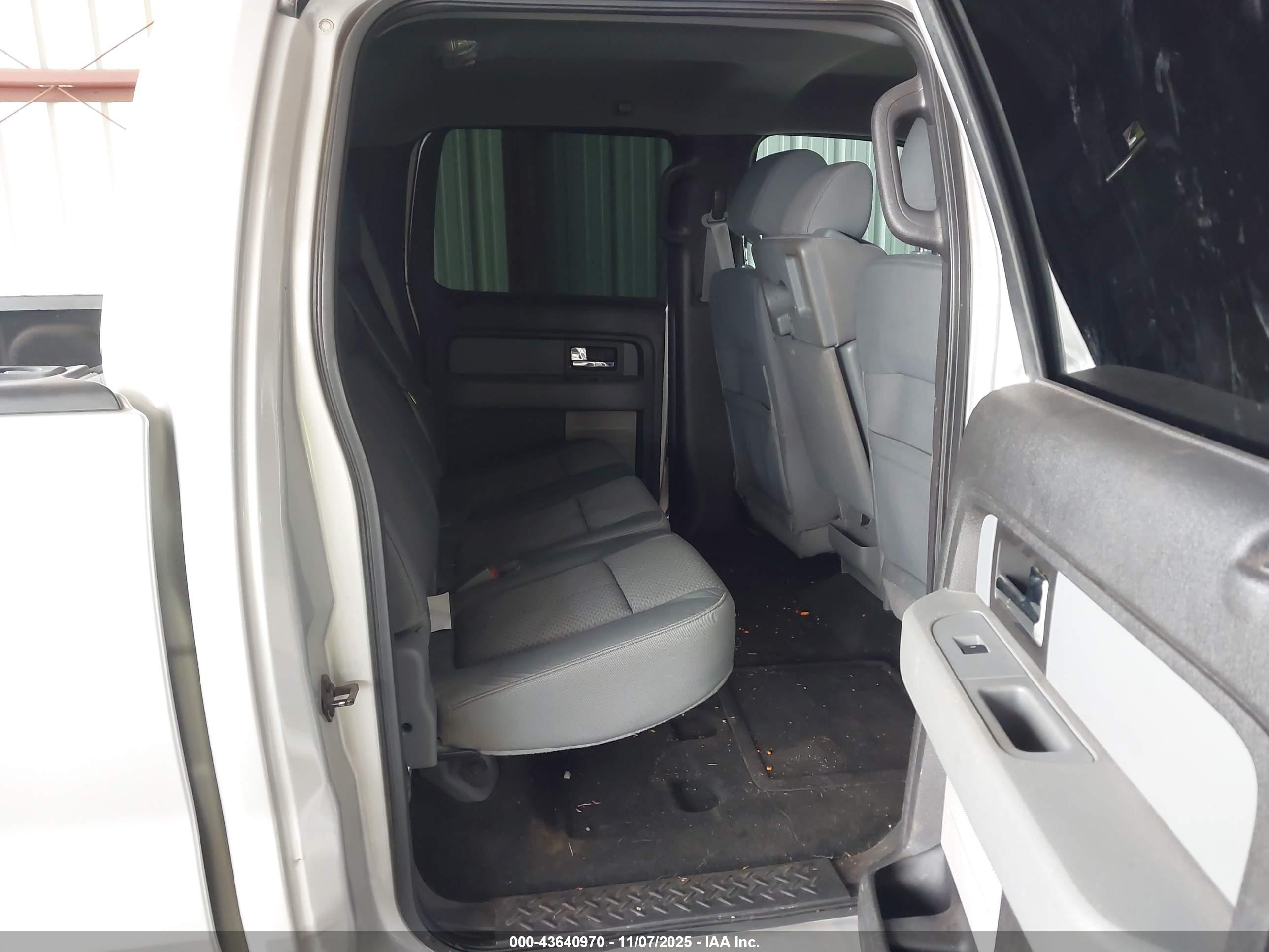 FORD F-150 image 8