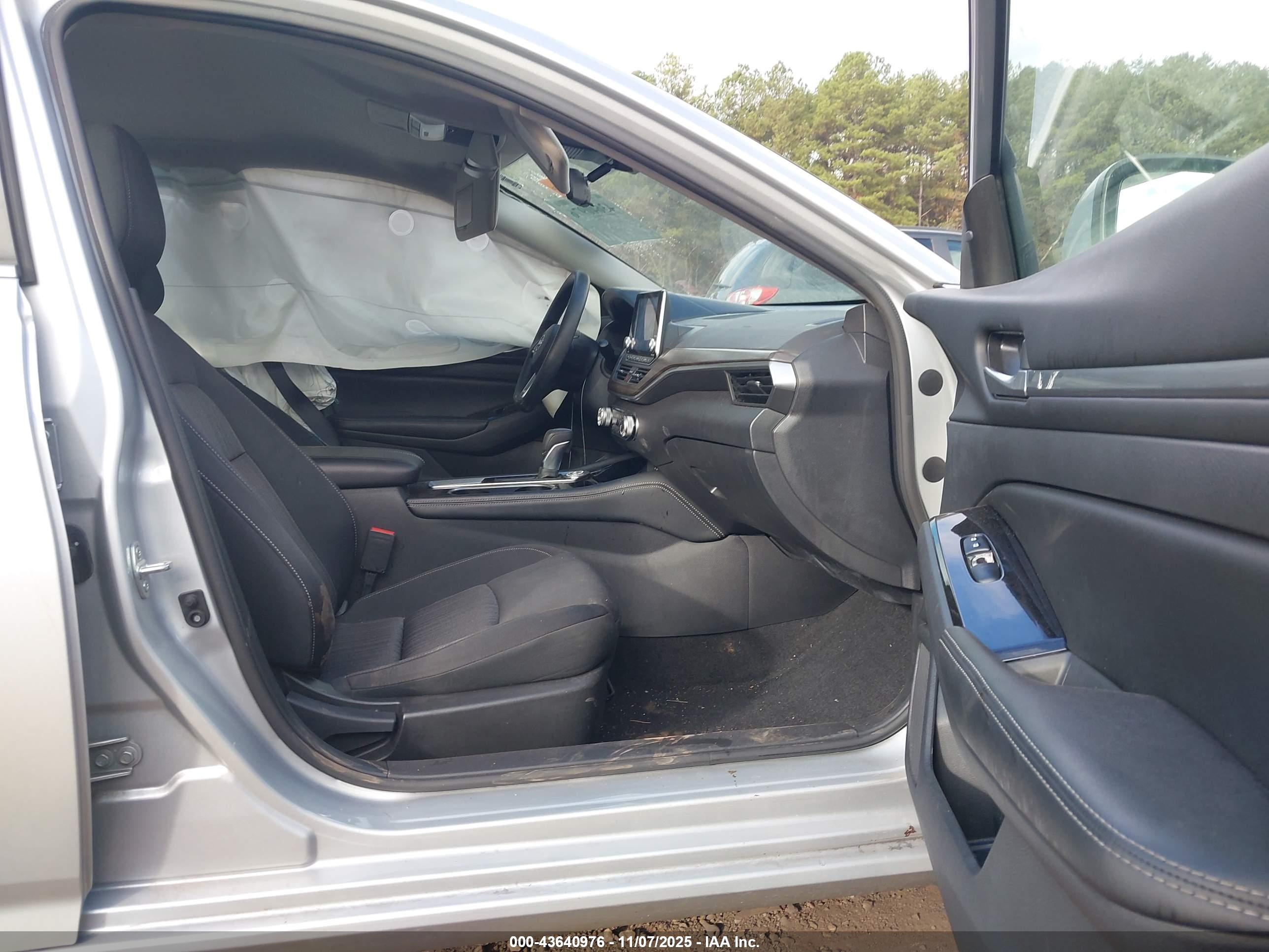 NISSAN ALTIMA image 5