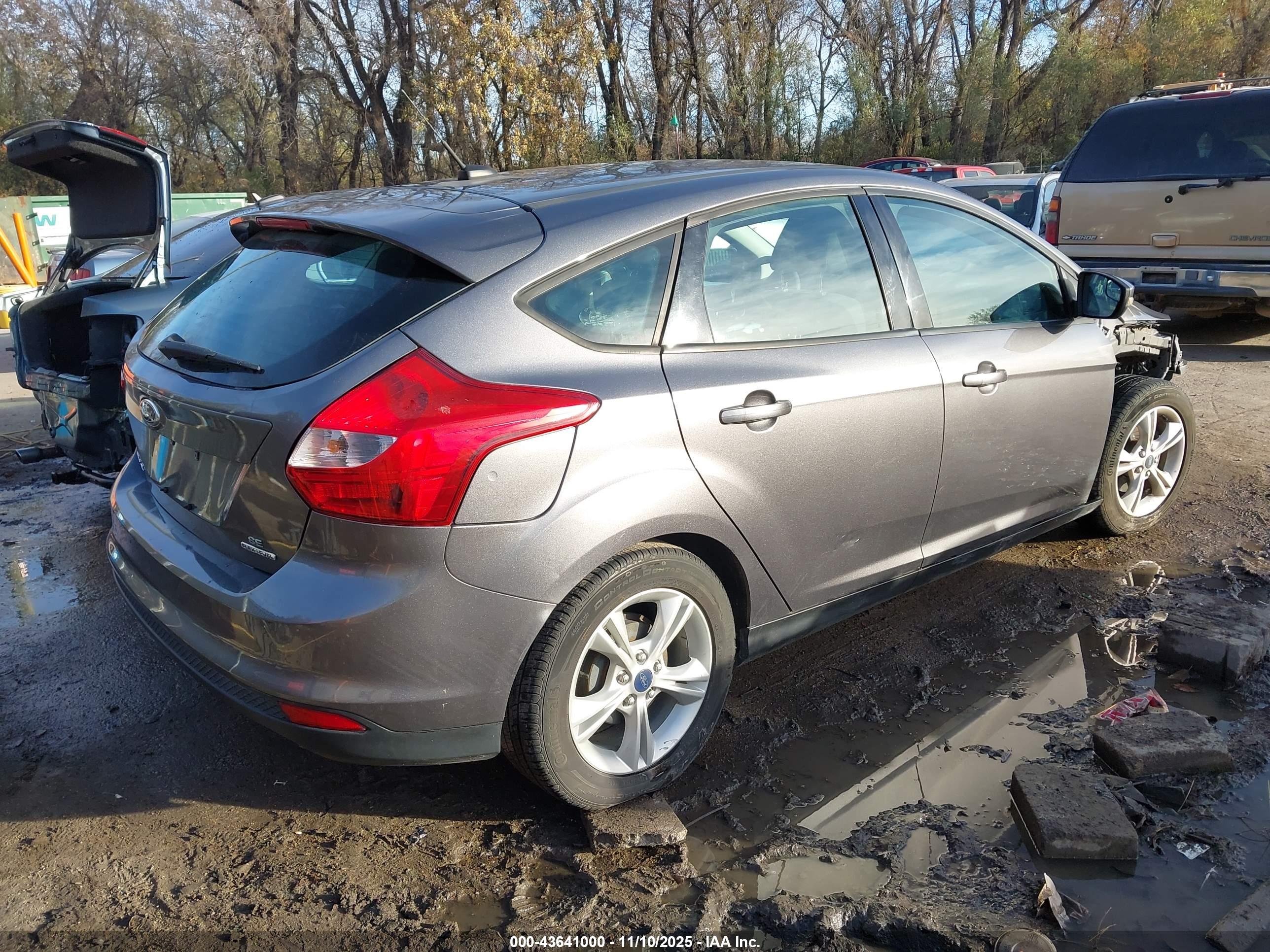 FORD FOCUS image 4