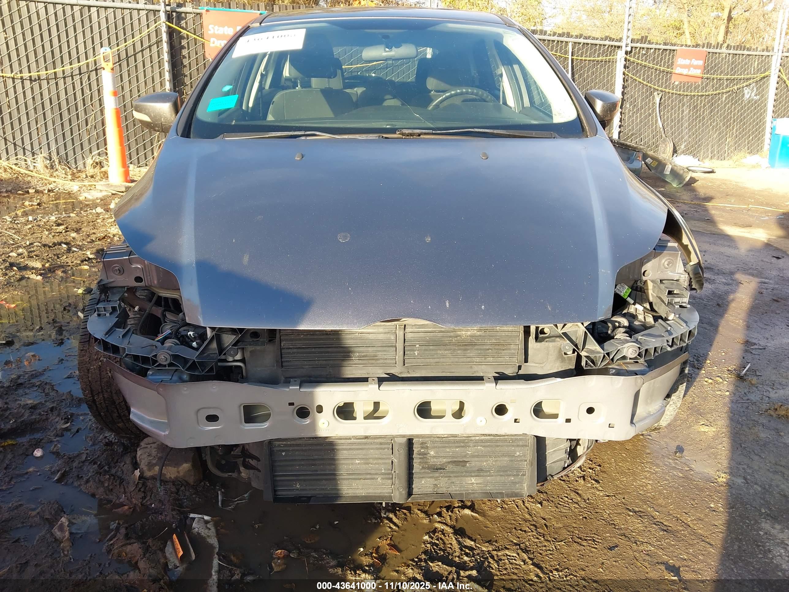 FORD FOCUS image 6