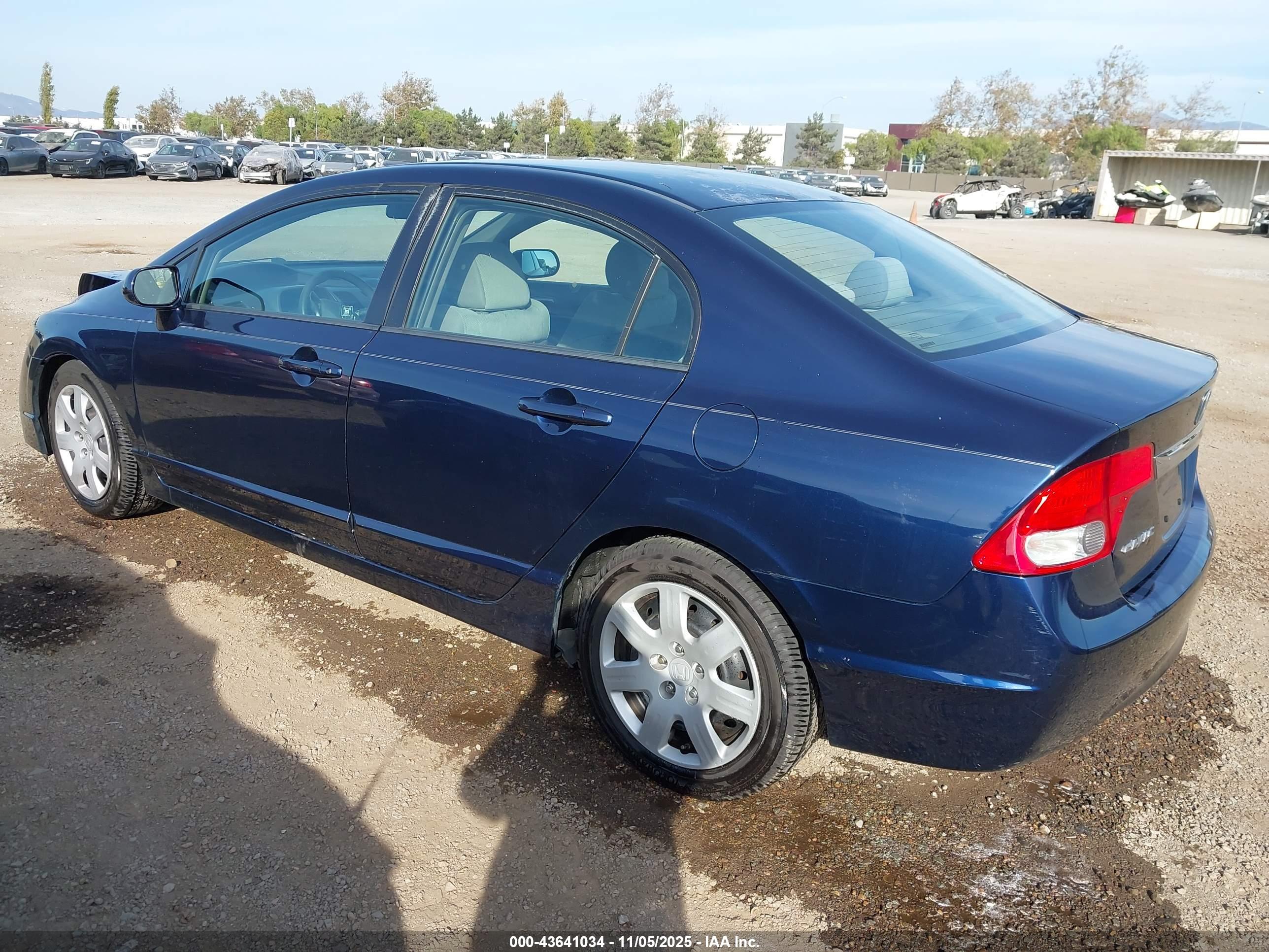 HONDA CIVIC image 3