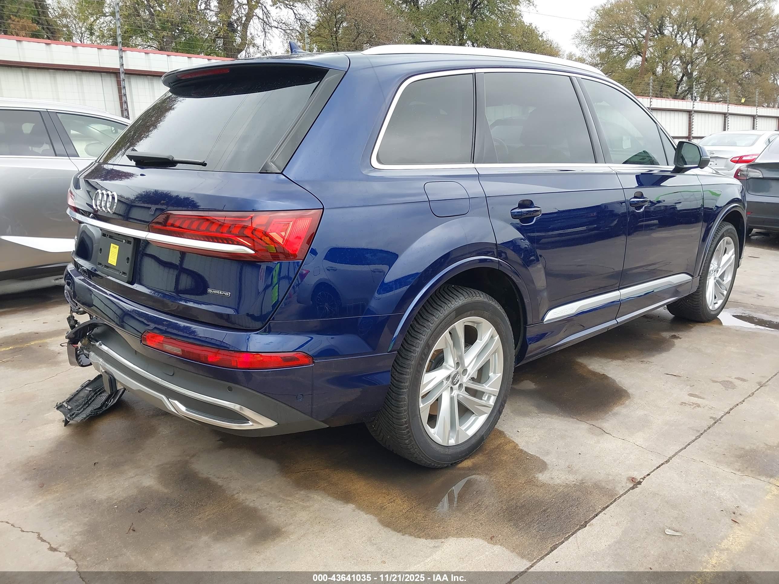 AUDI Q7 image 4