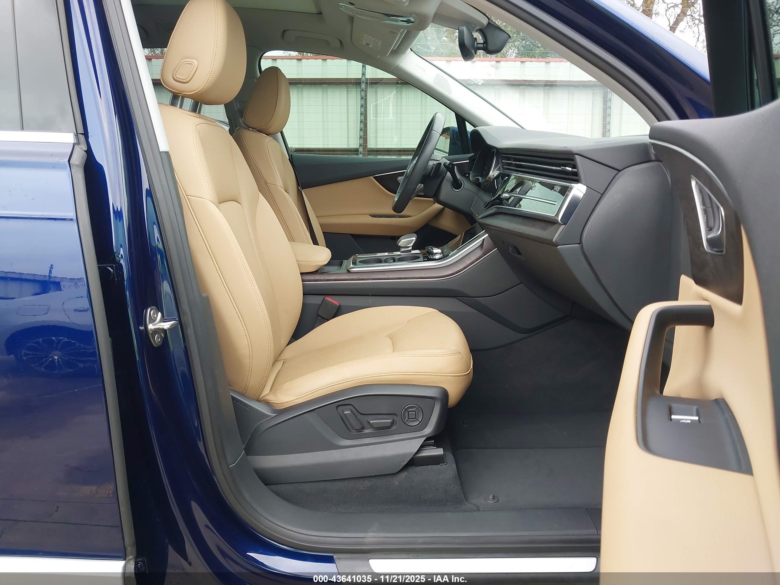 AUDI Q7 image 5