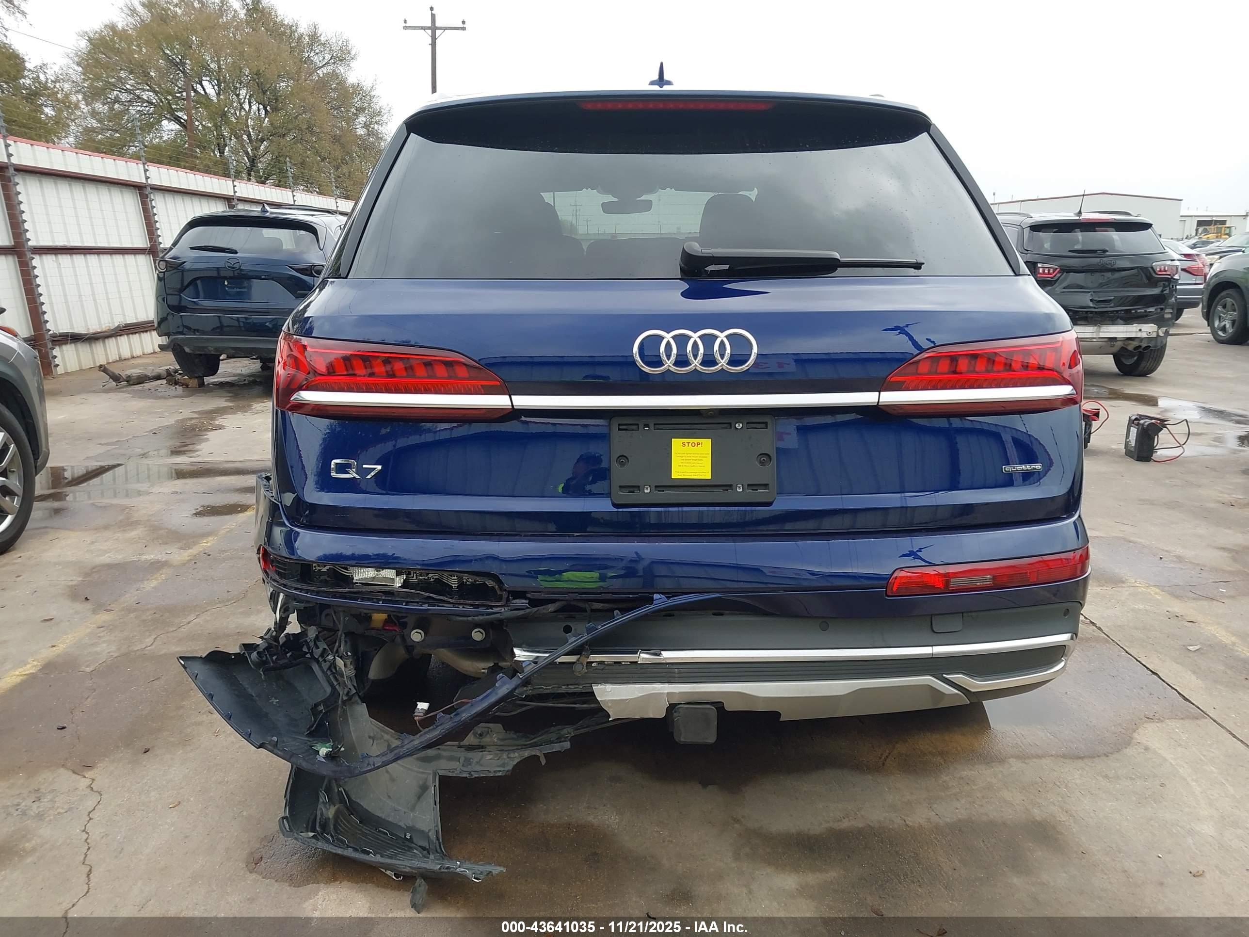 AUDI Q7 image 6