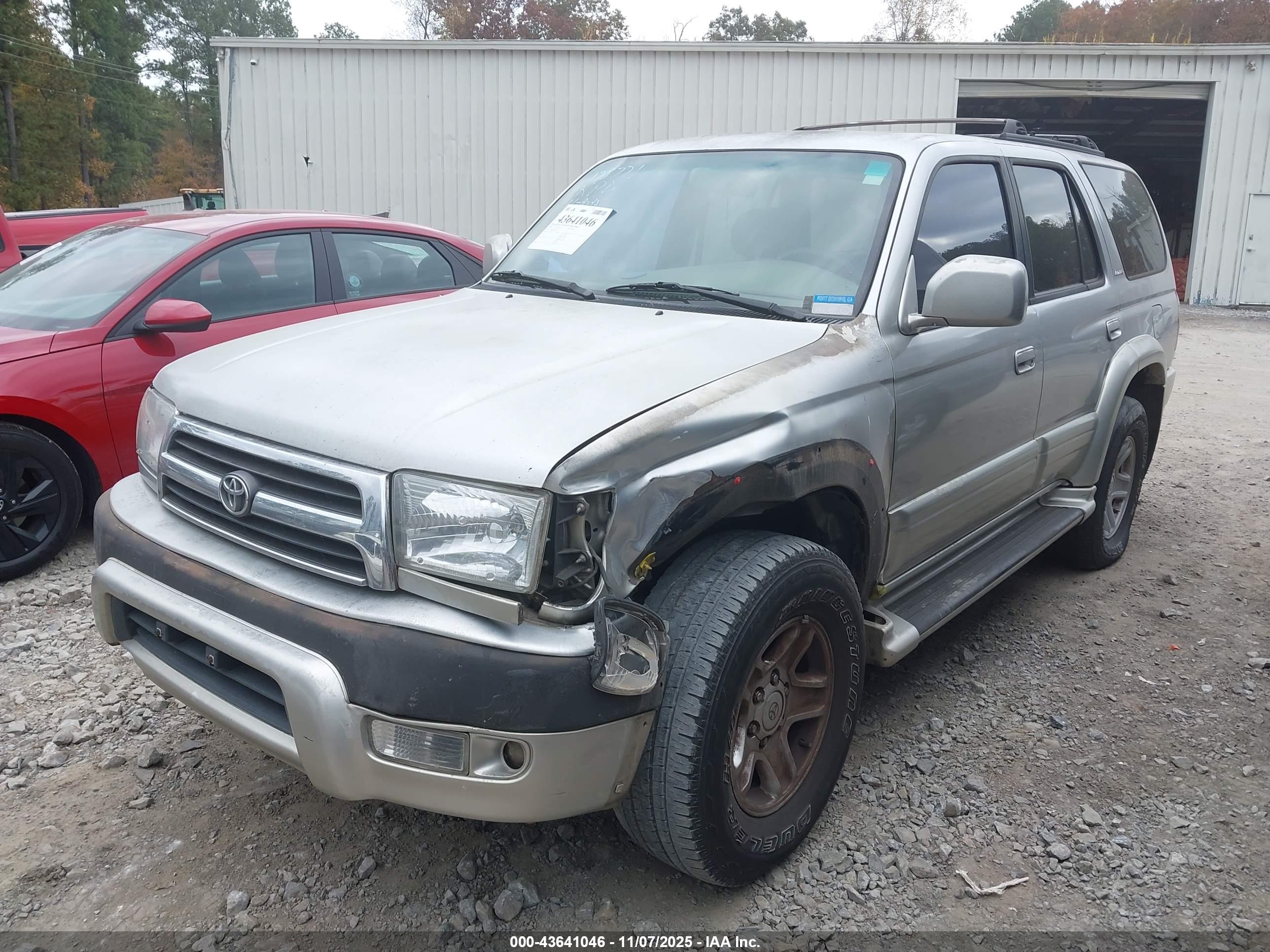 TOYOTA 4RUNNER image 2