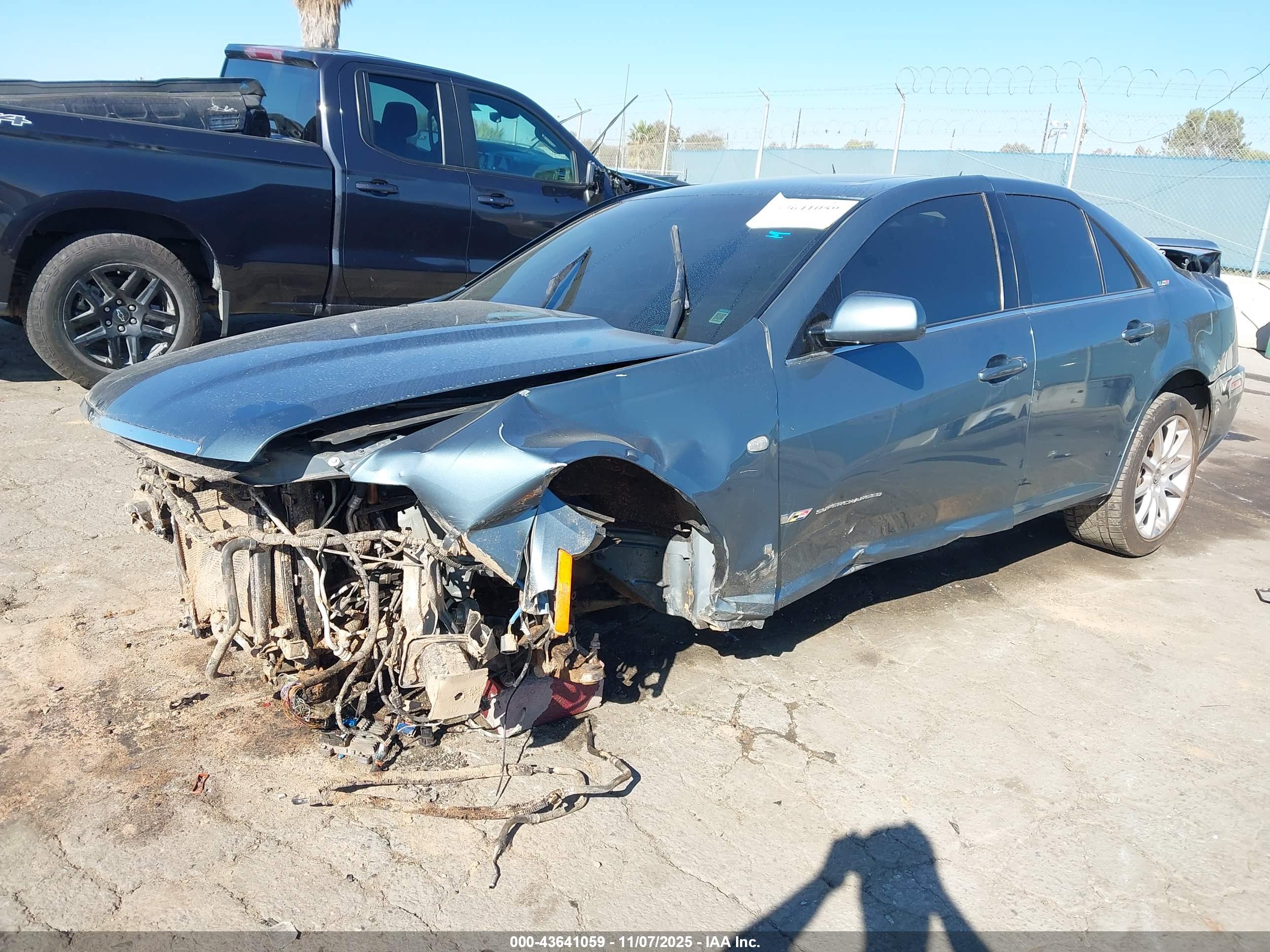 CADILLAC STS-V image 2