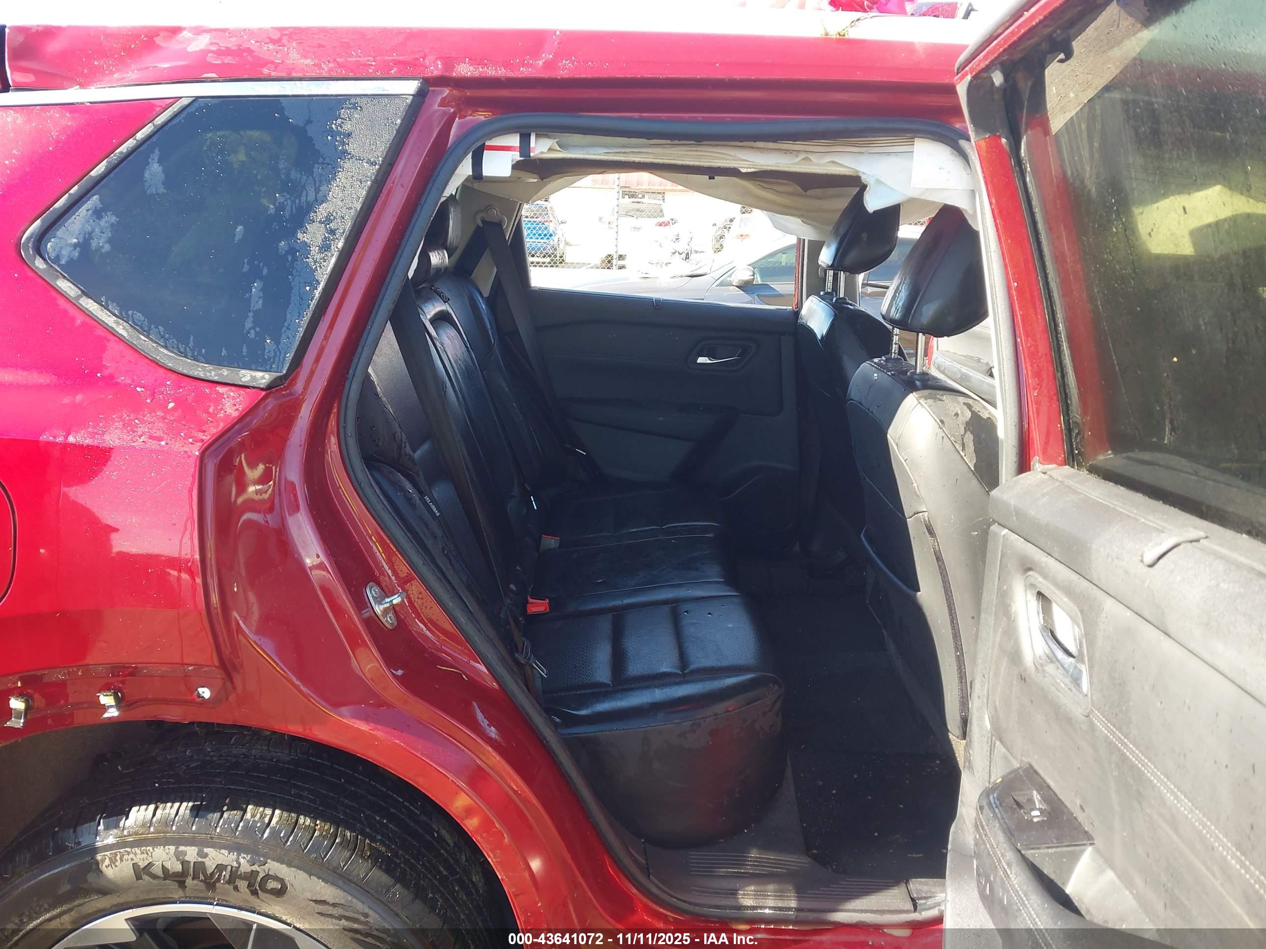 NISSAN ROGUE image 8