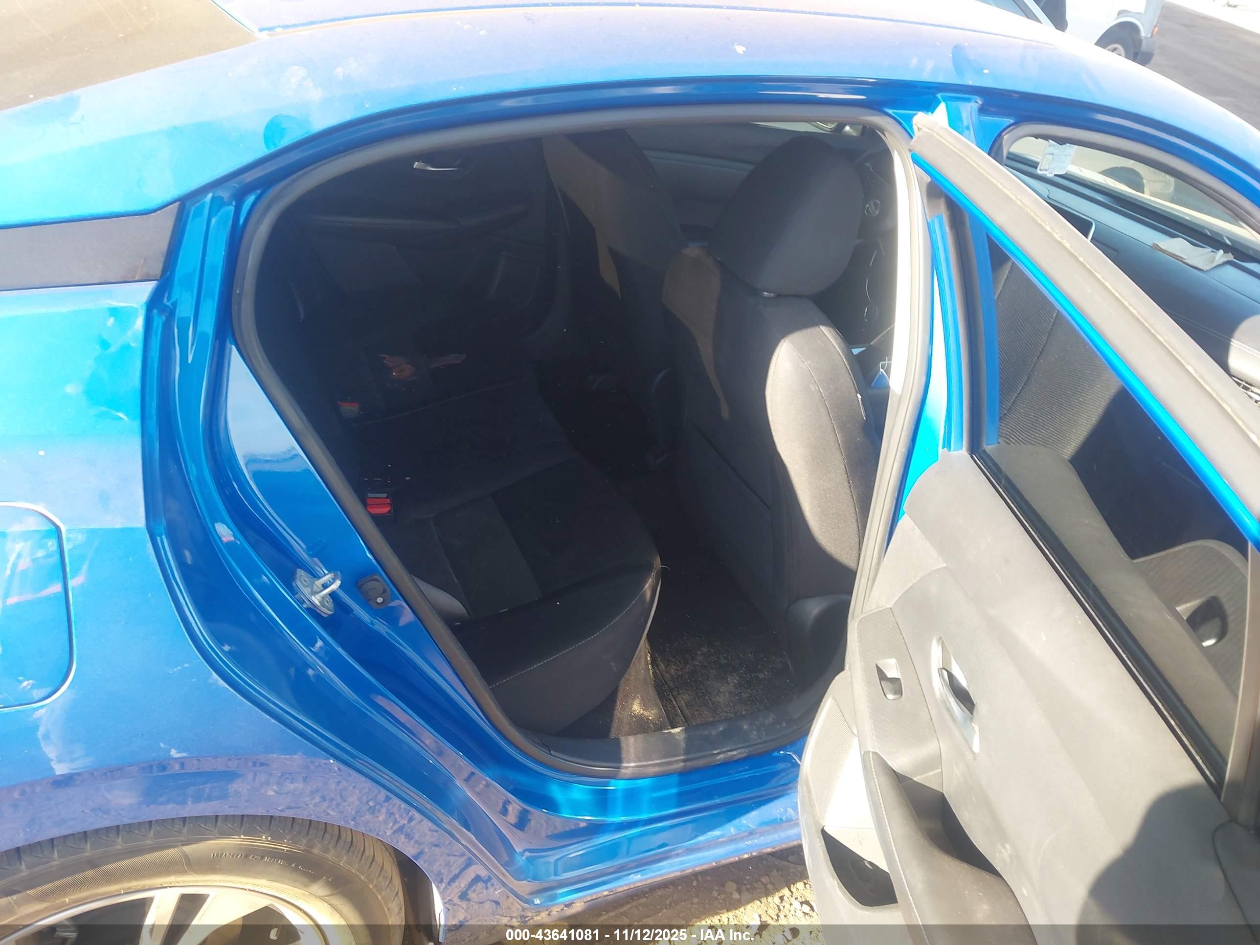 NISSAN SENTRA image 8