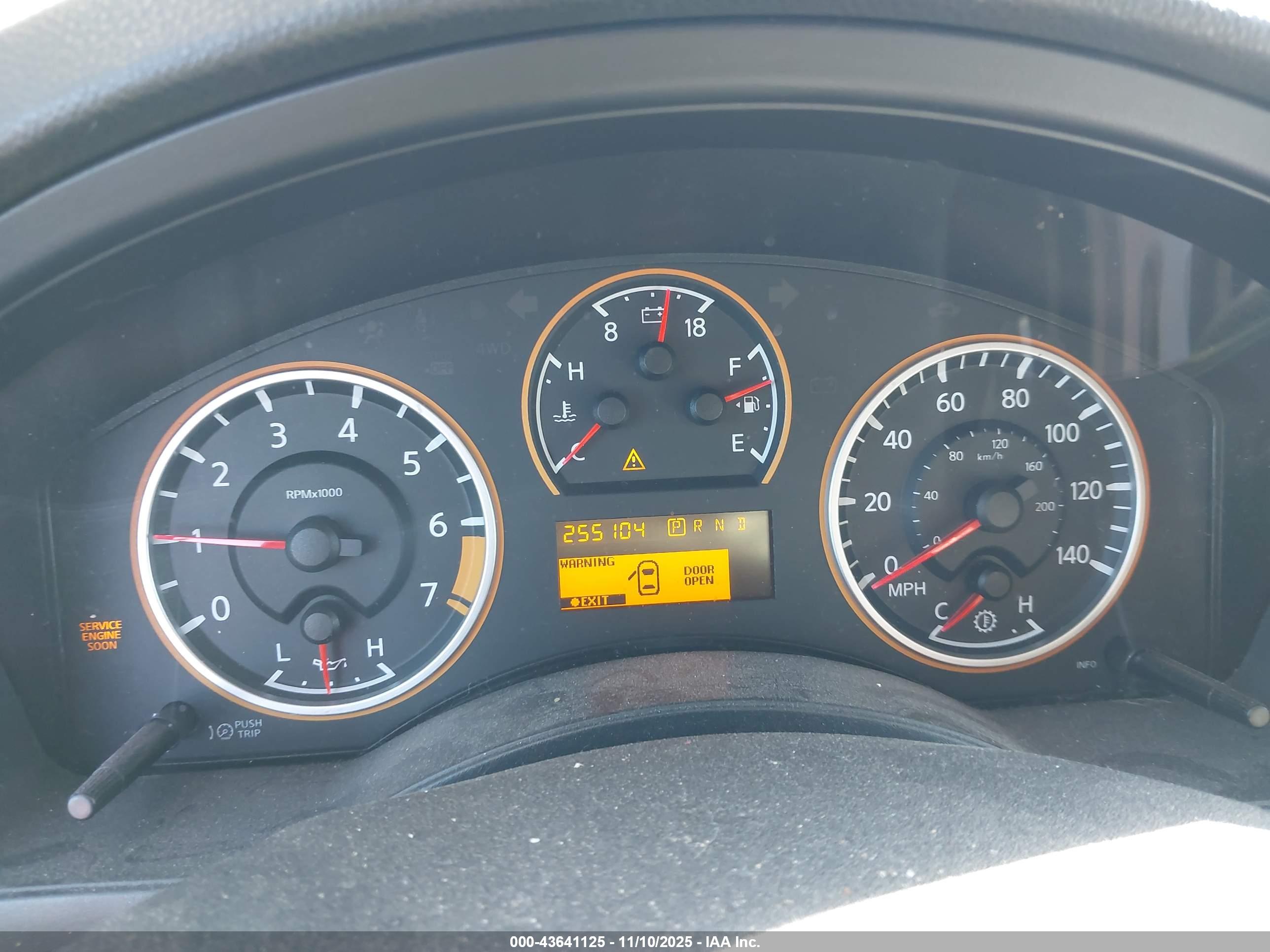 NISSAN ARMADA image 7