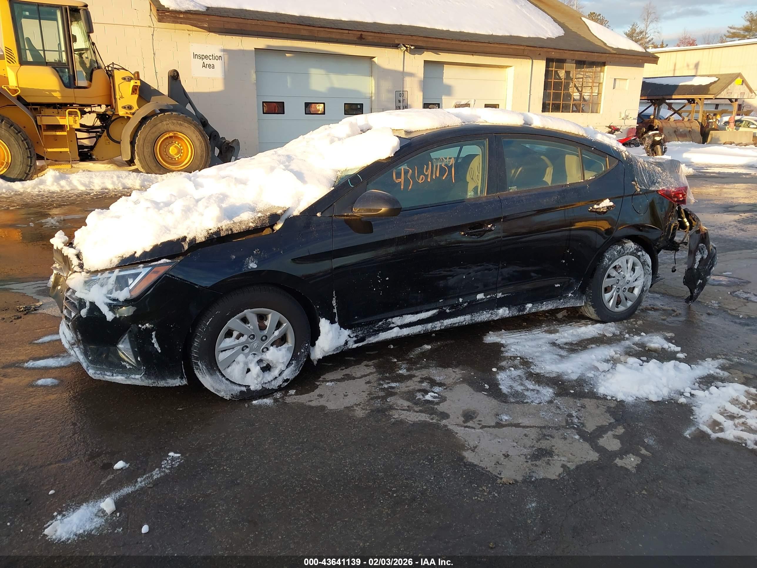 HYUNDAI ELANTRA image 2