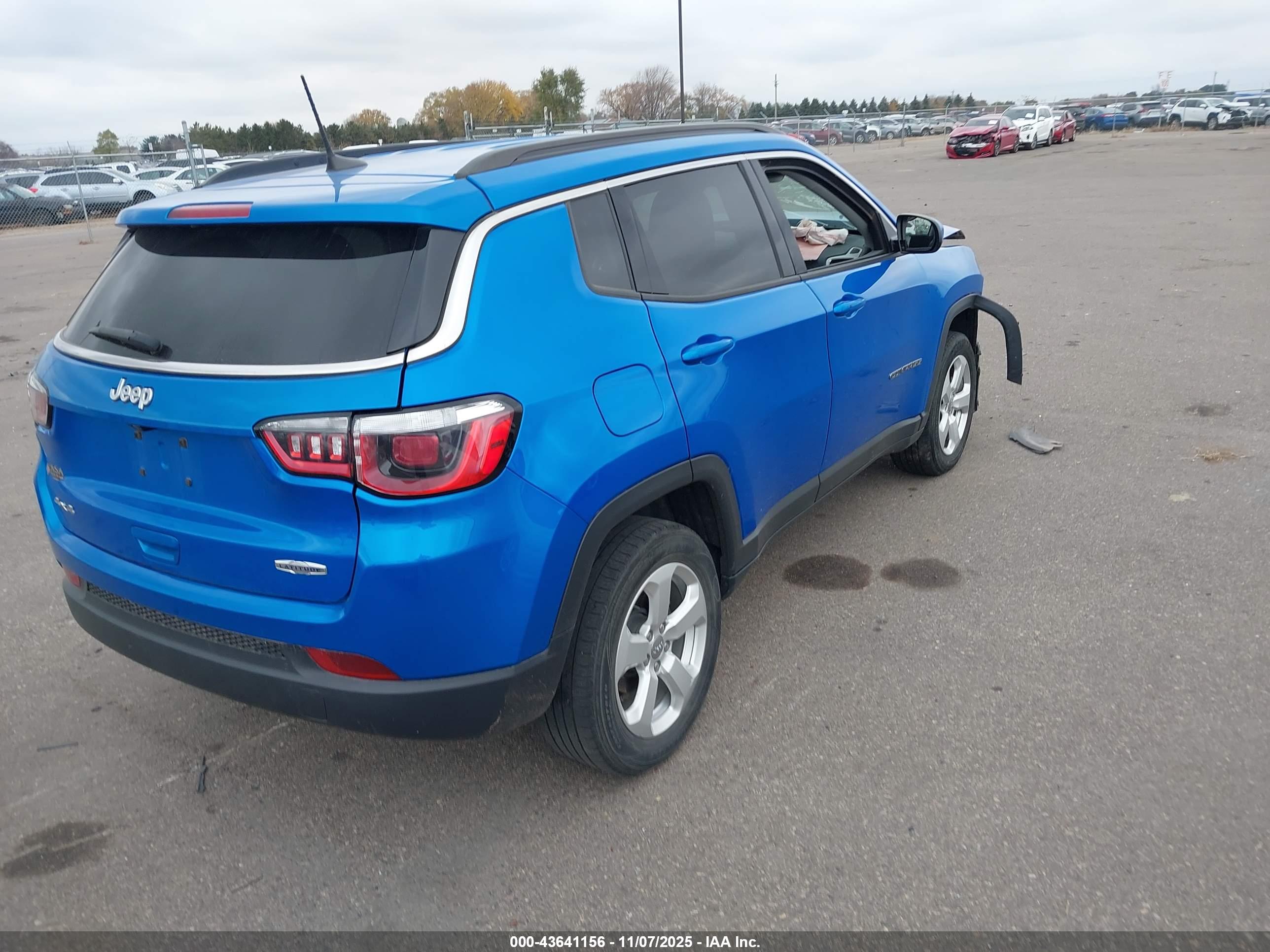 JEEP COMPASS image 4