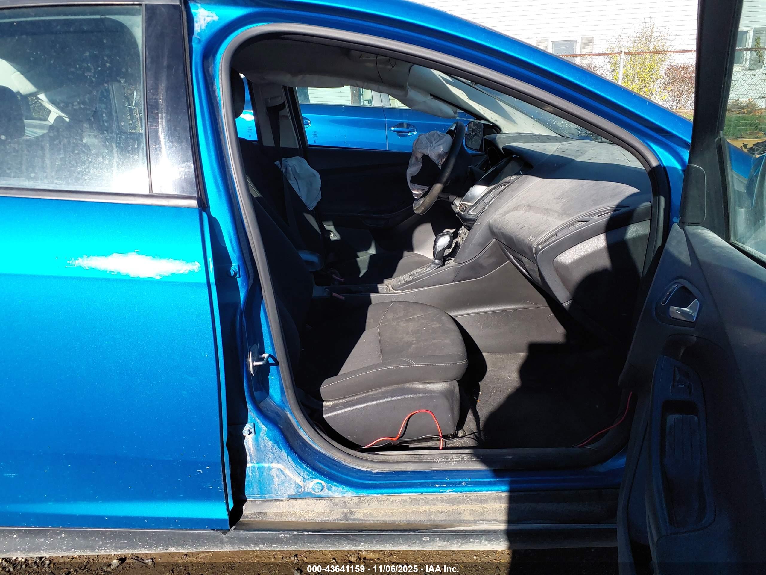 FORD FOCUS image 5