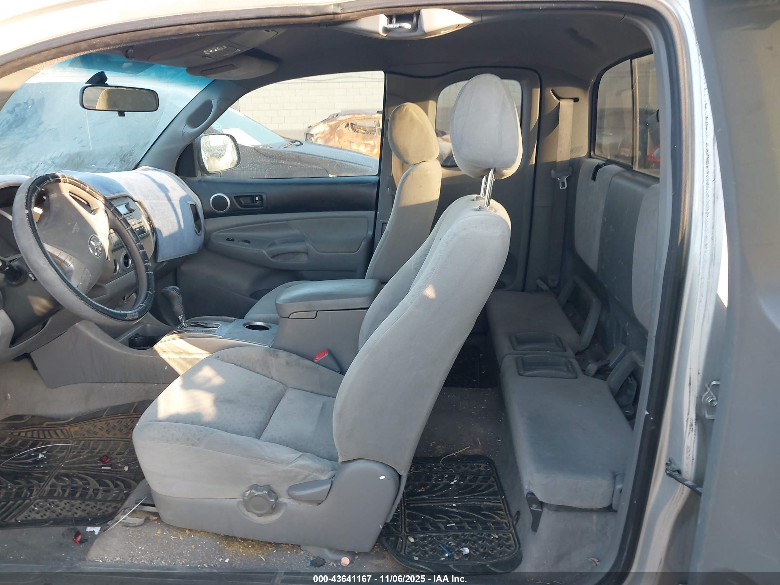 TOYOTA TACOMA image 8