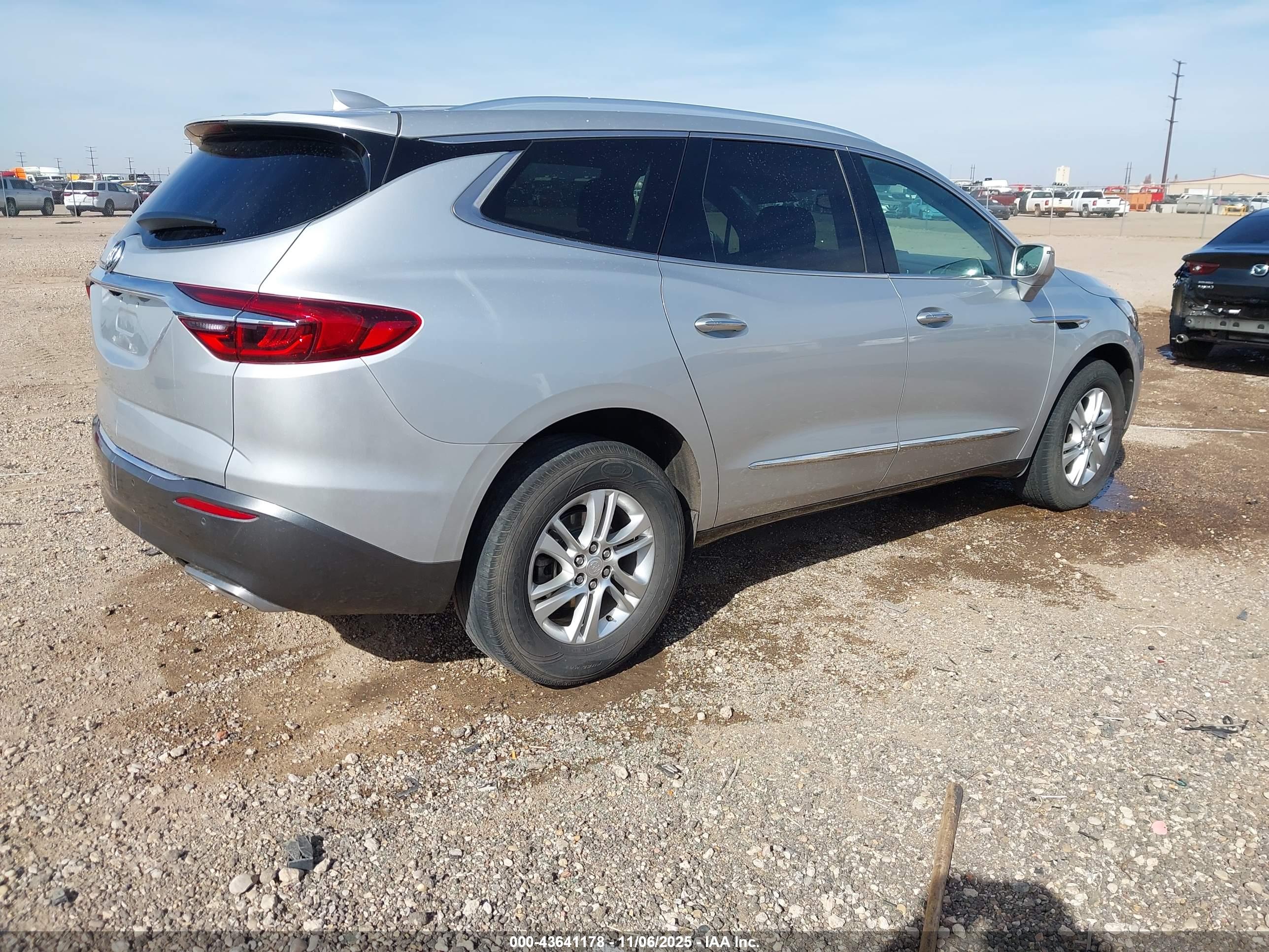 BUICK ENCLAVE image 4
