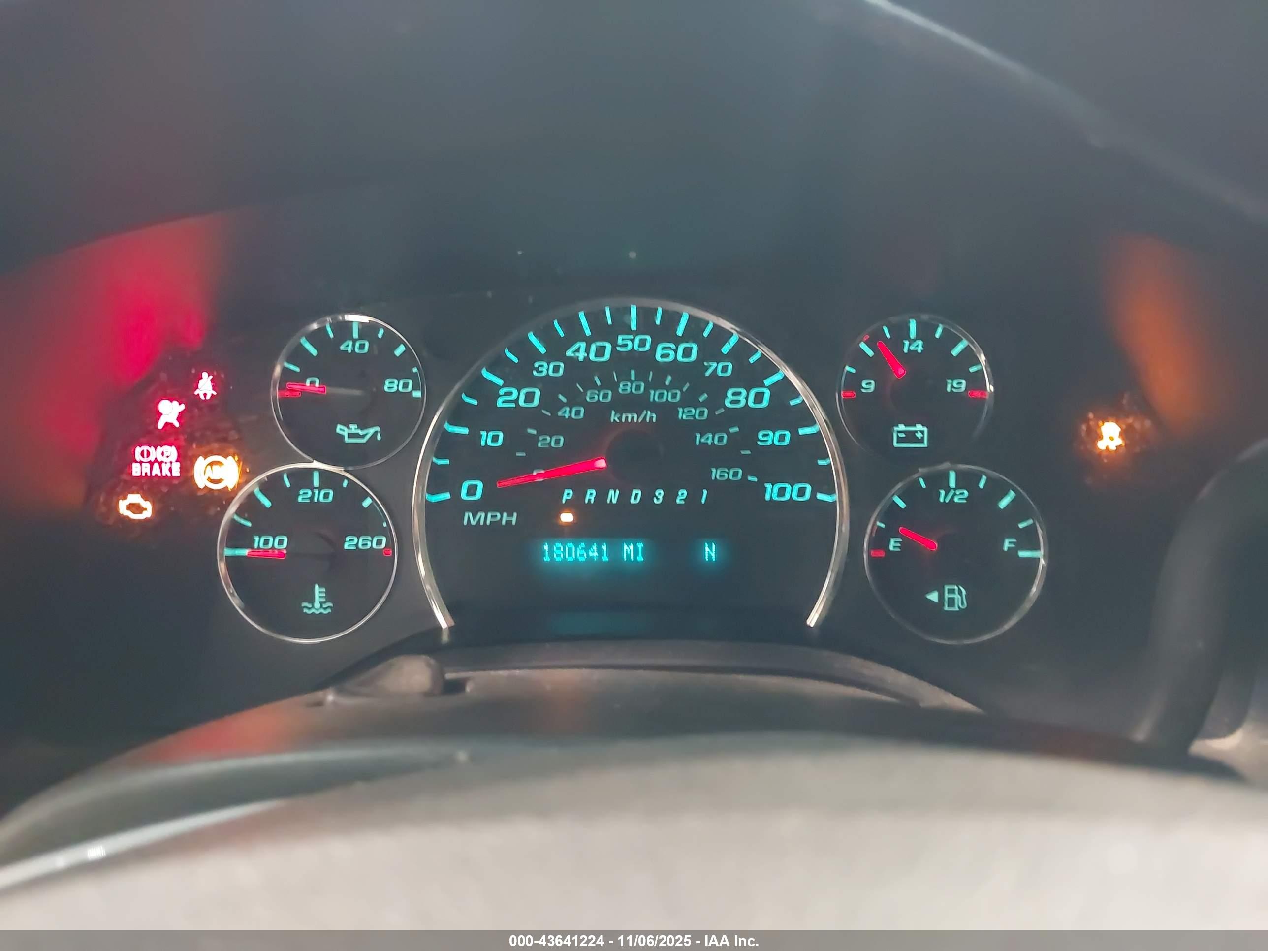 CHEVROLET EXPRESS image 7