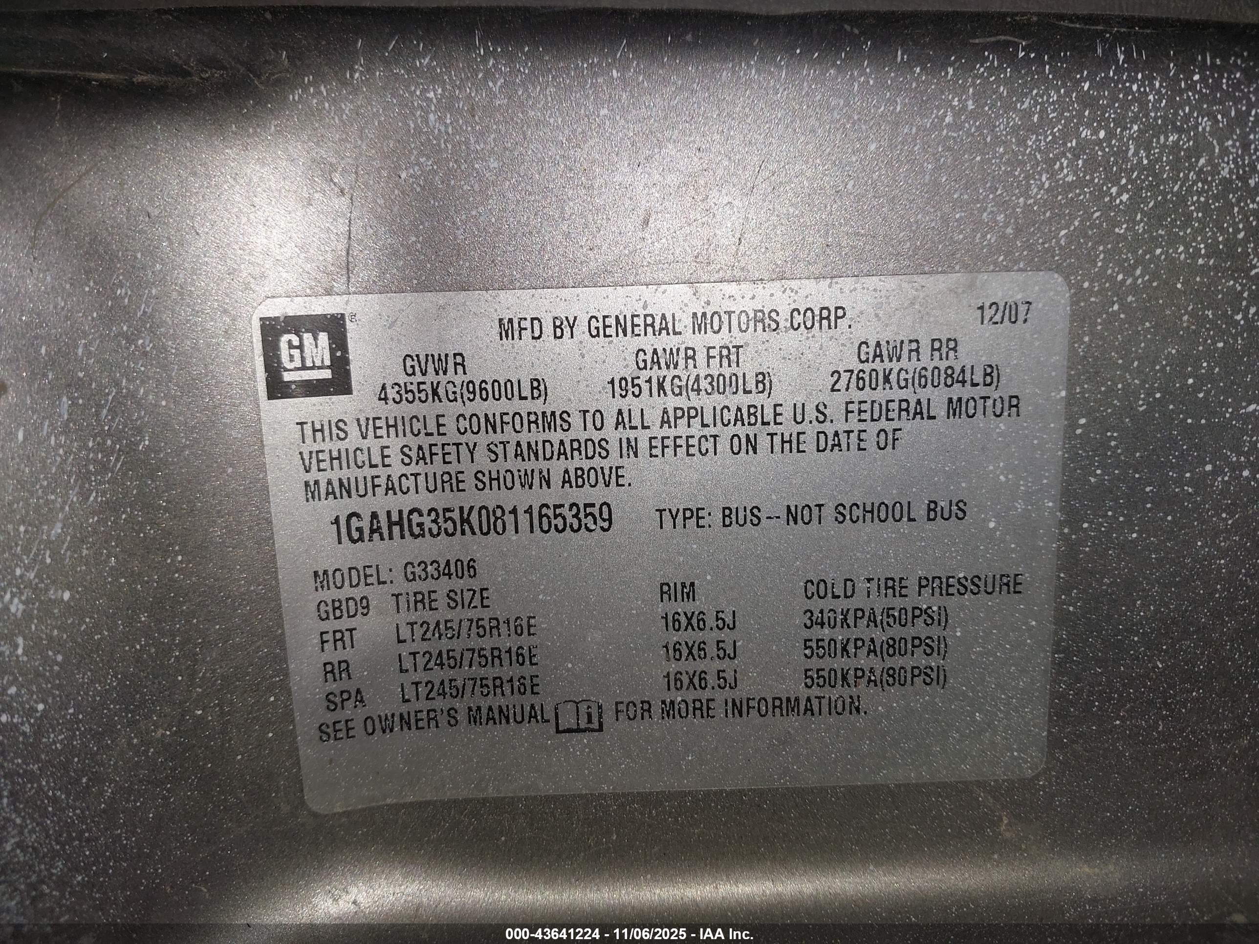 CHEVROLET EXPRESS image 9