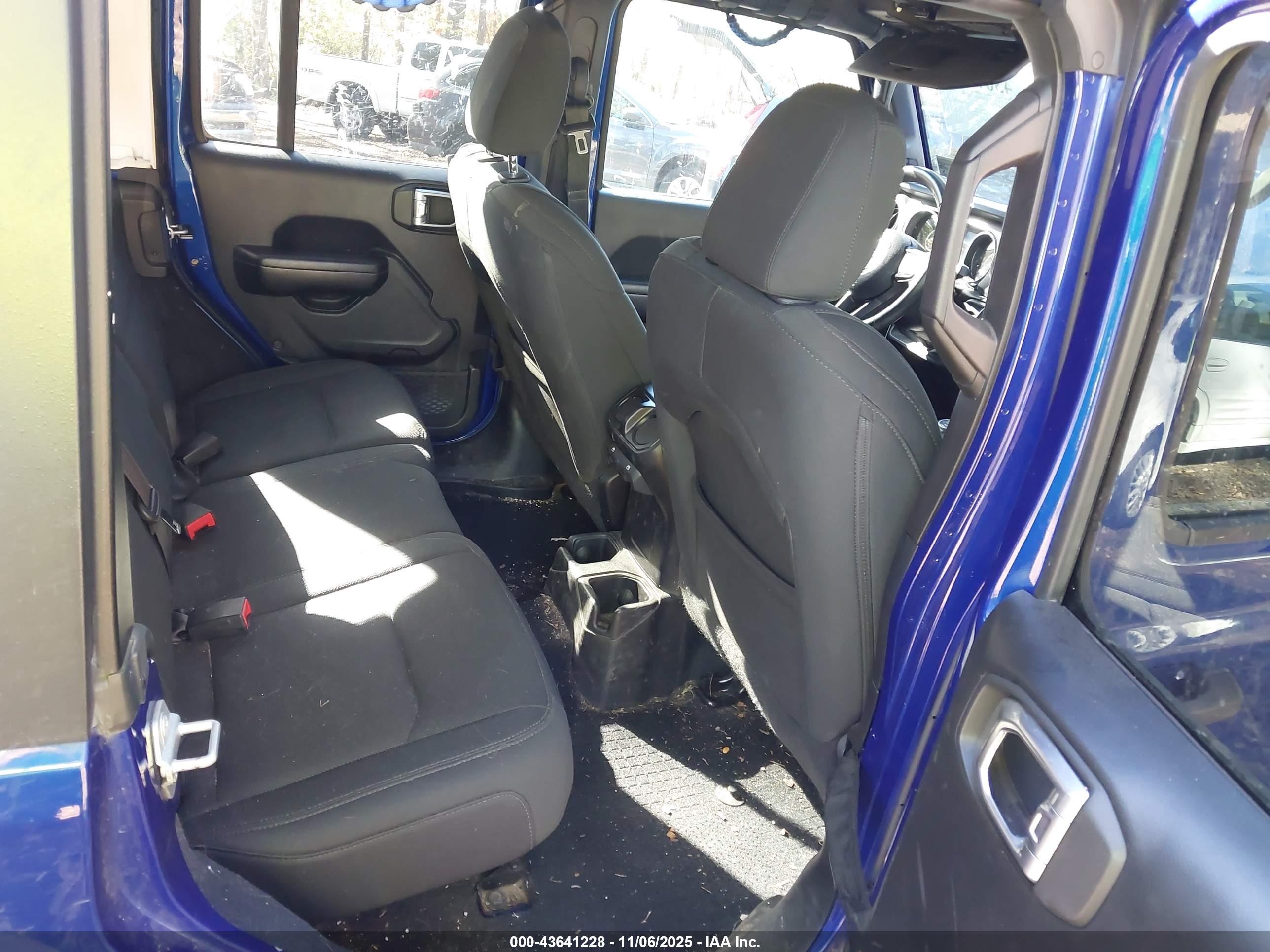 JEEP WRANGLER image 8