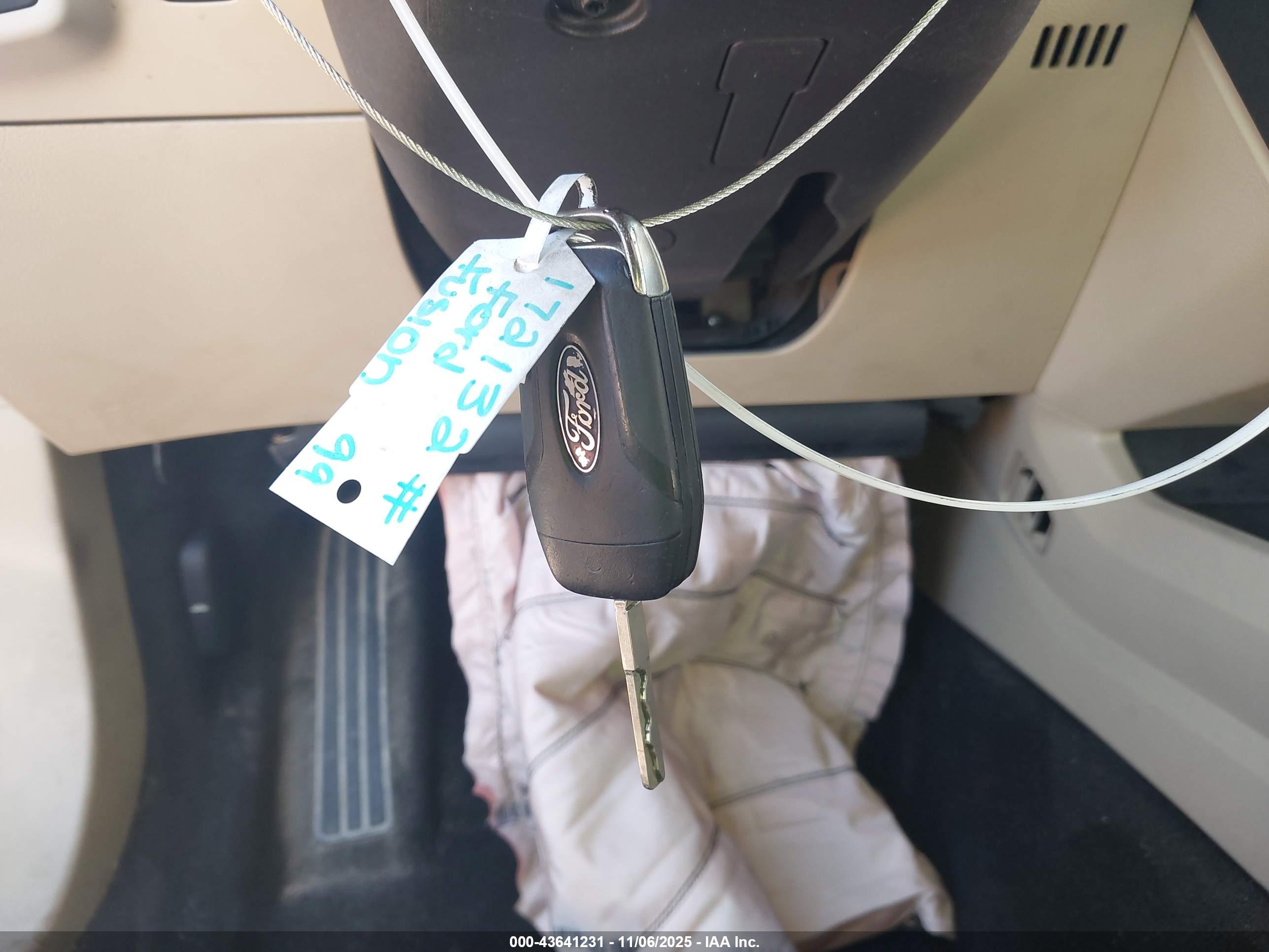 FORD FUSION image 11