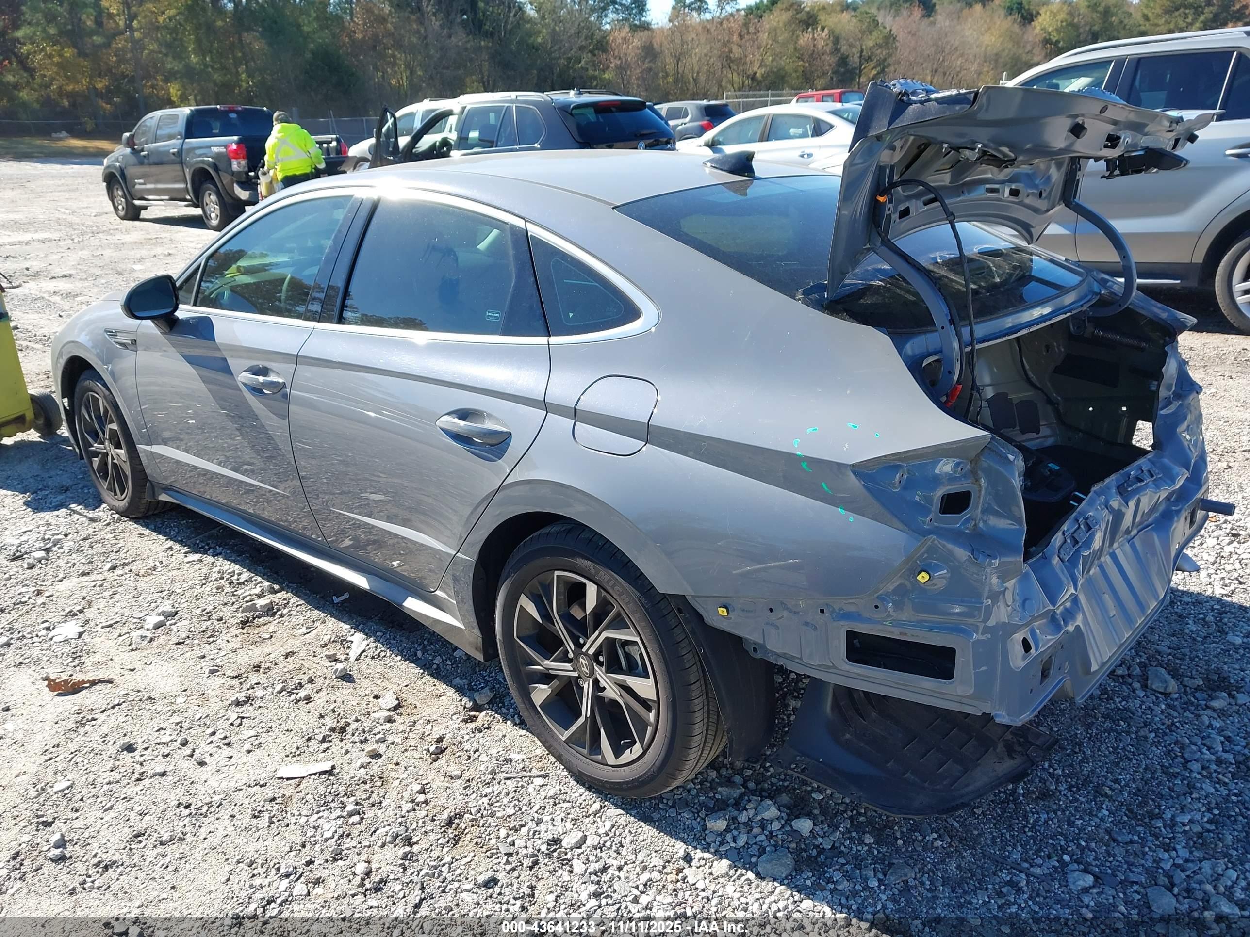 HYUNDAI SONATA image 3