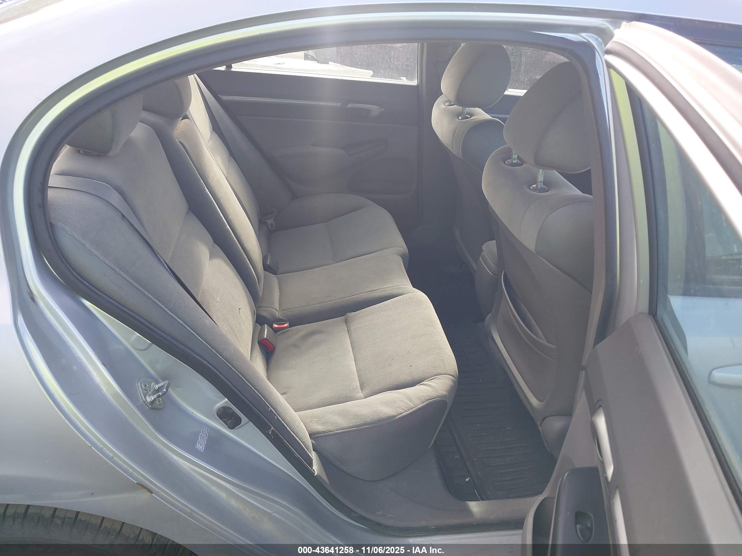 HONDA CIVIC image 8