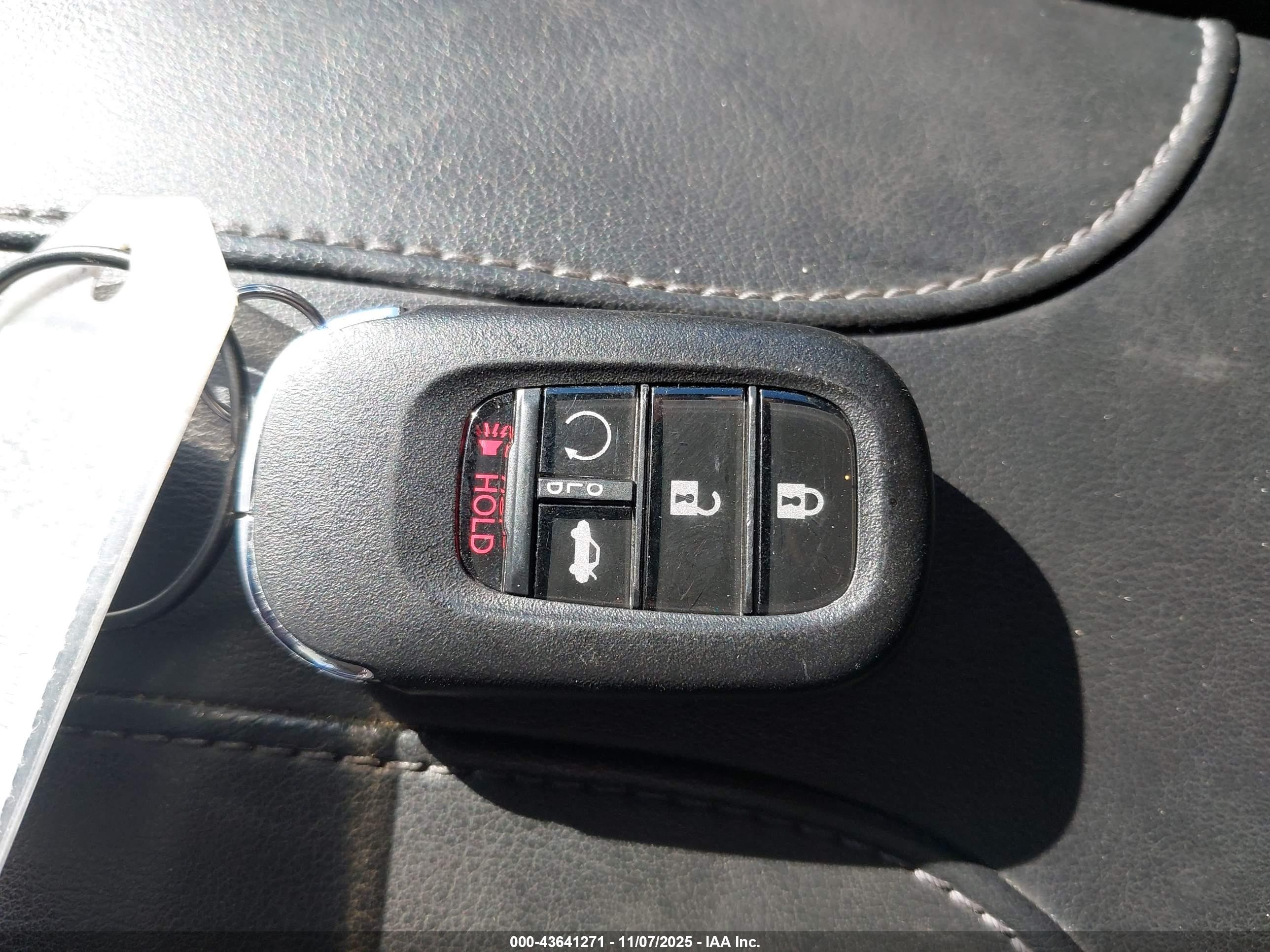 NISSAN ROGUE image 11