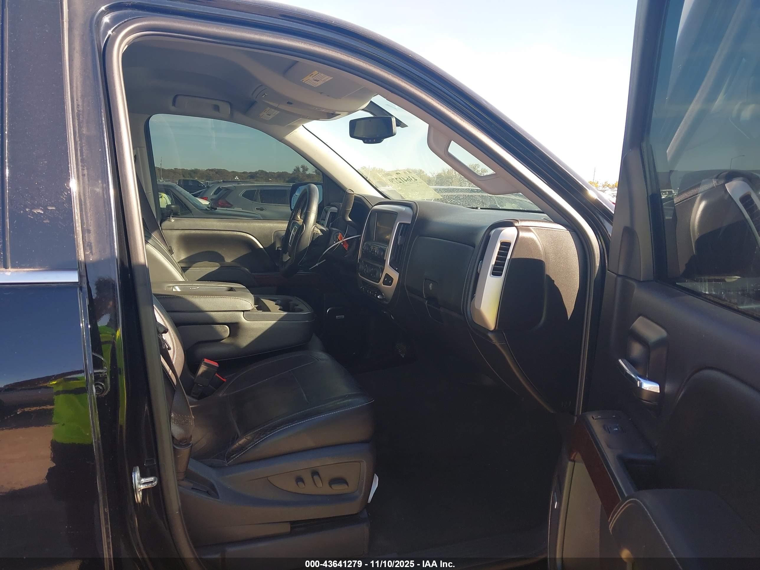GMC SIERRA image 5