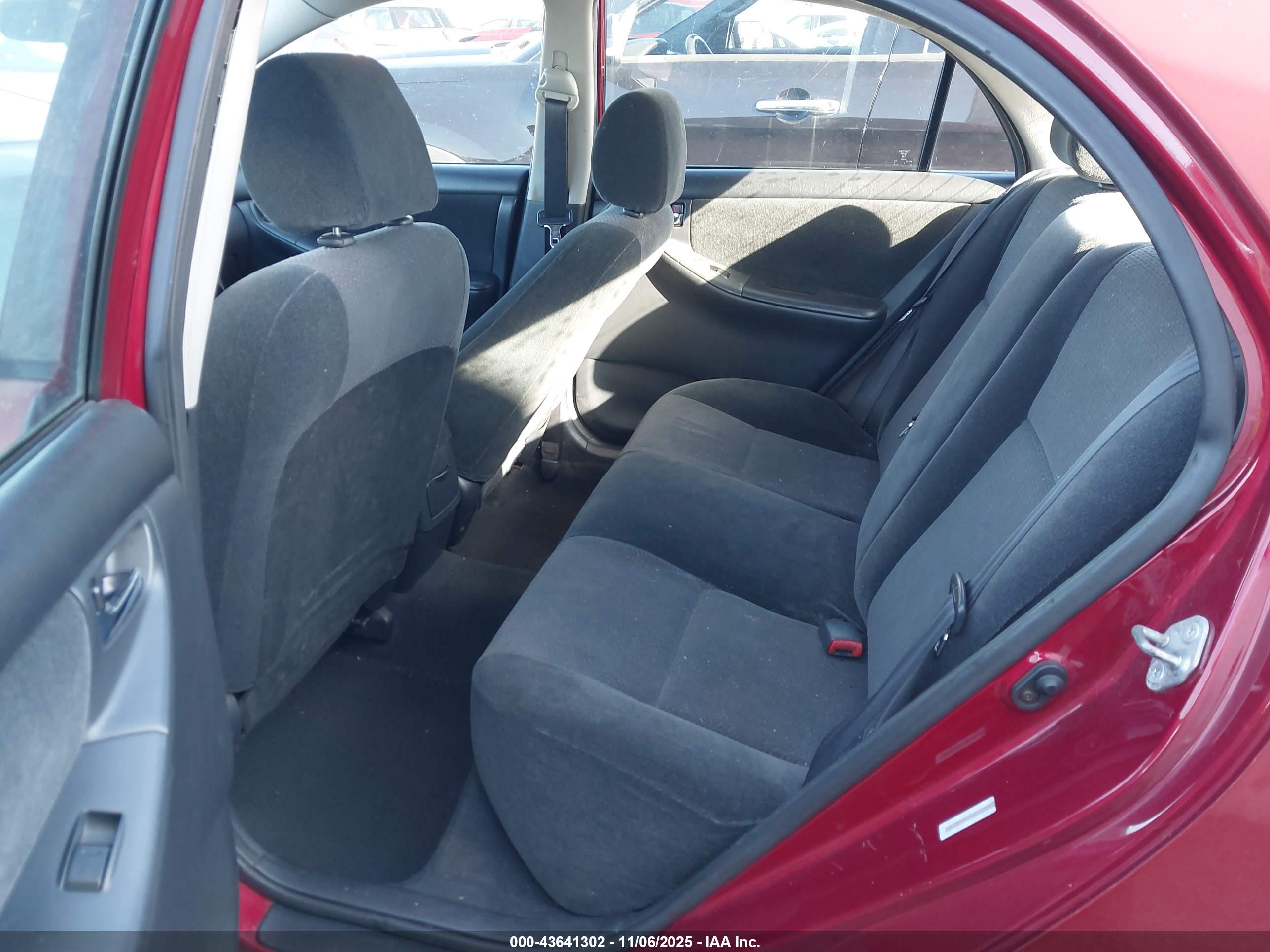 TOYOTA COROLLA image 8