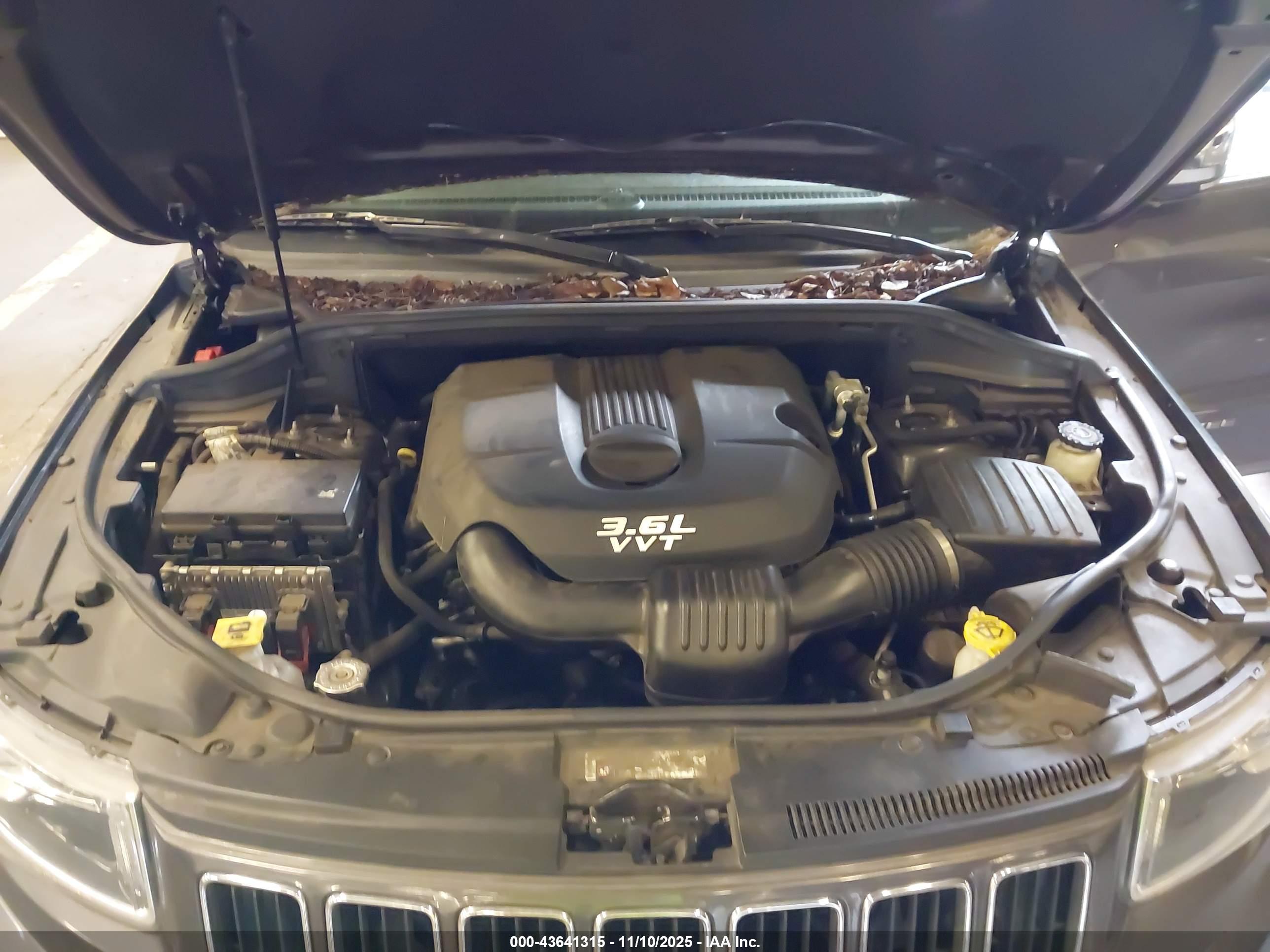 JEEP GRAND image 10