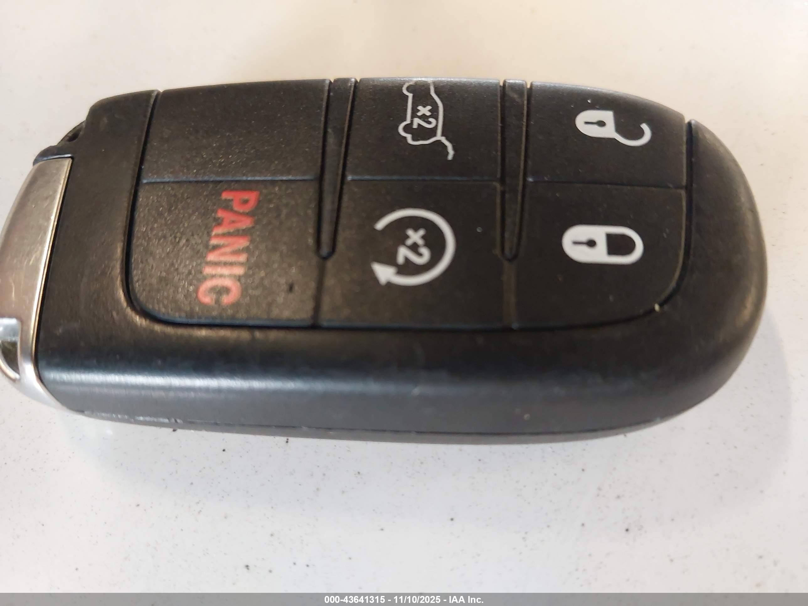 JEEP GRAND image 11