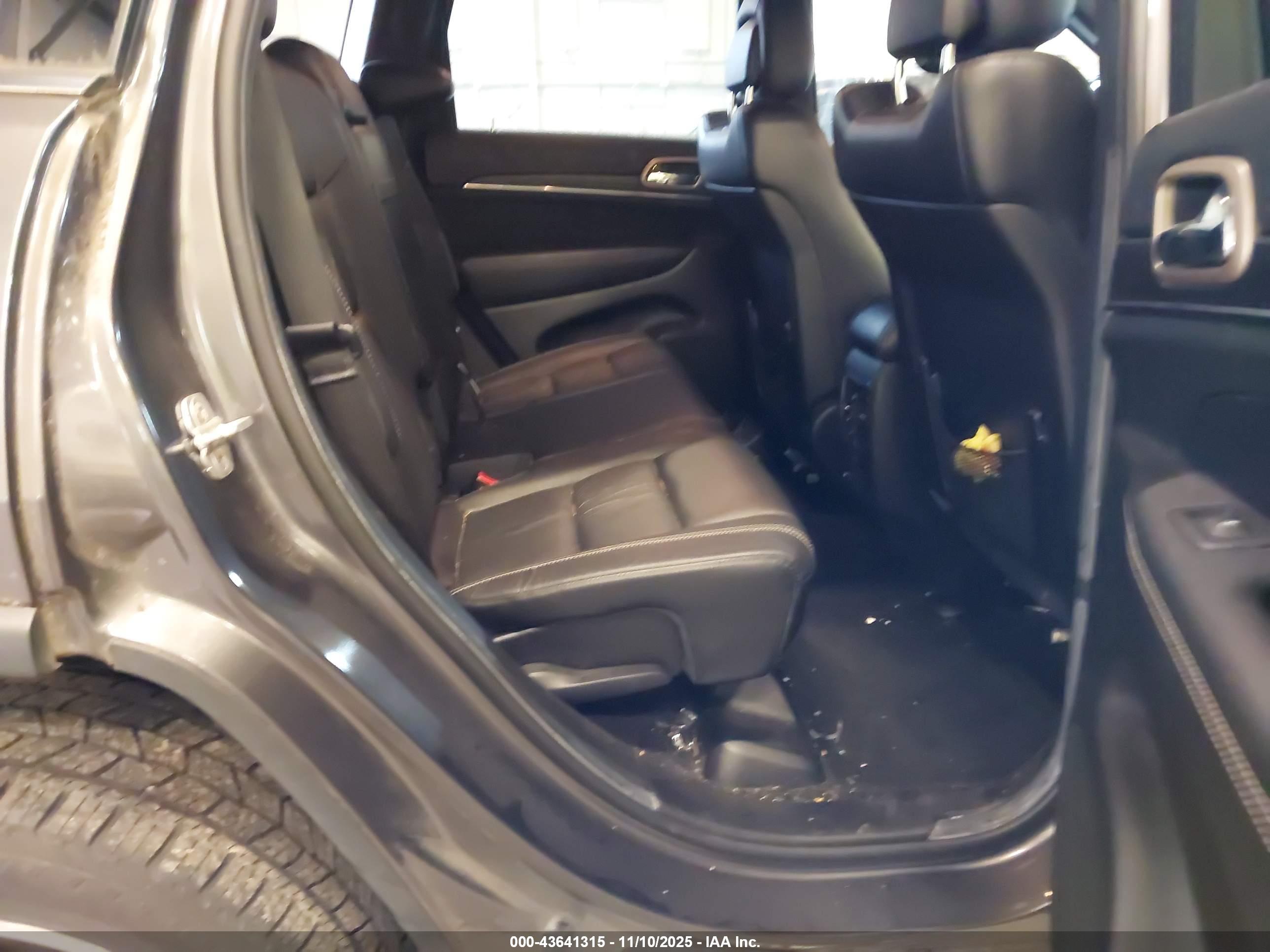 JEEP GRAND image 8