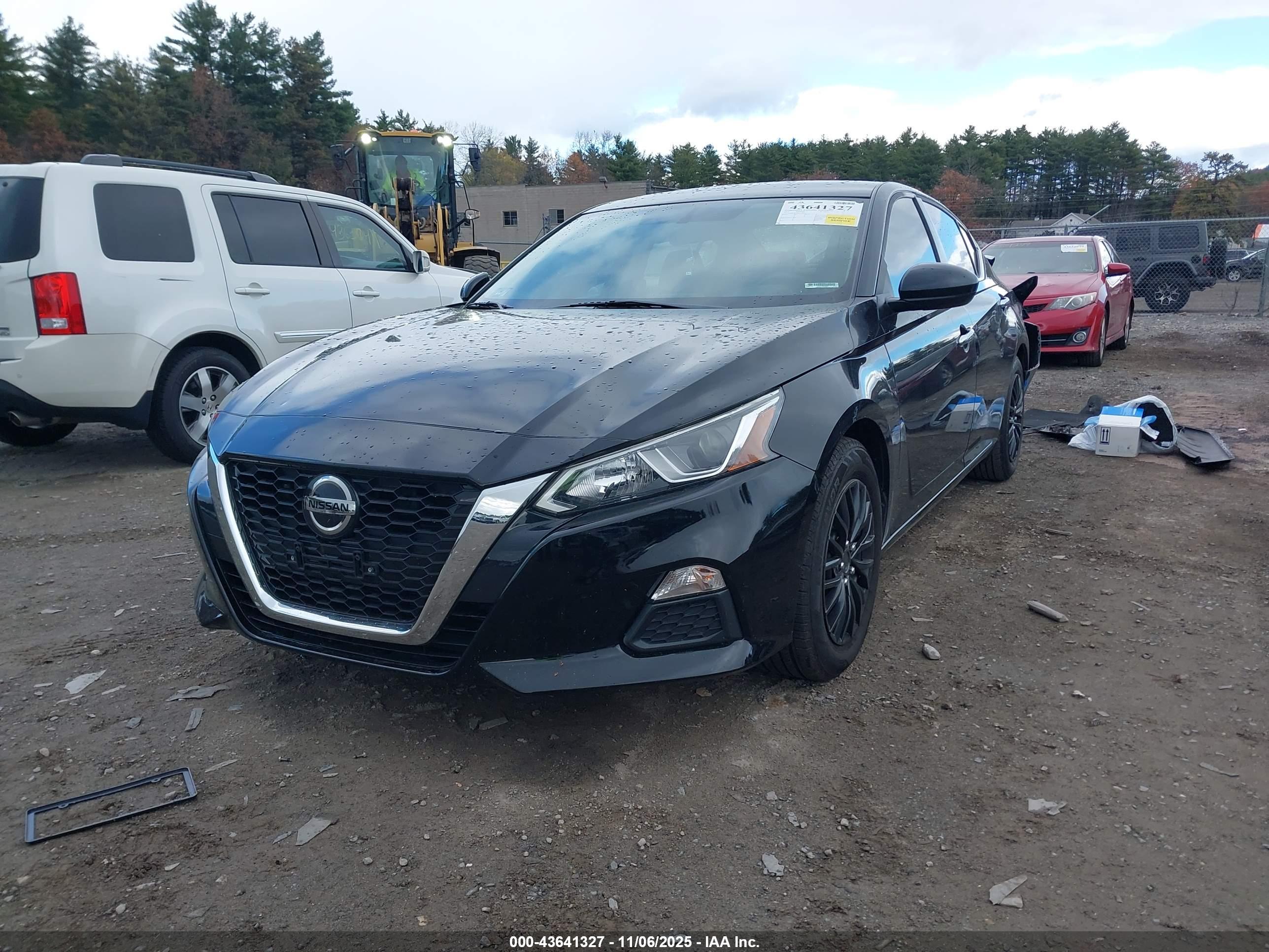 NISSAN ALTIMA image 2