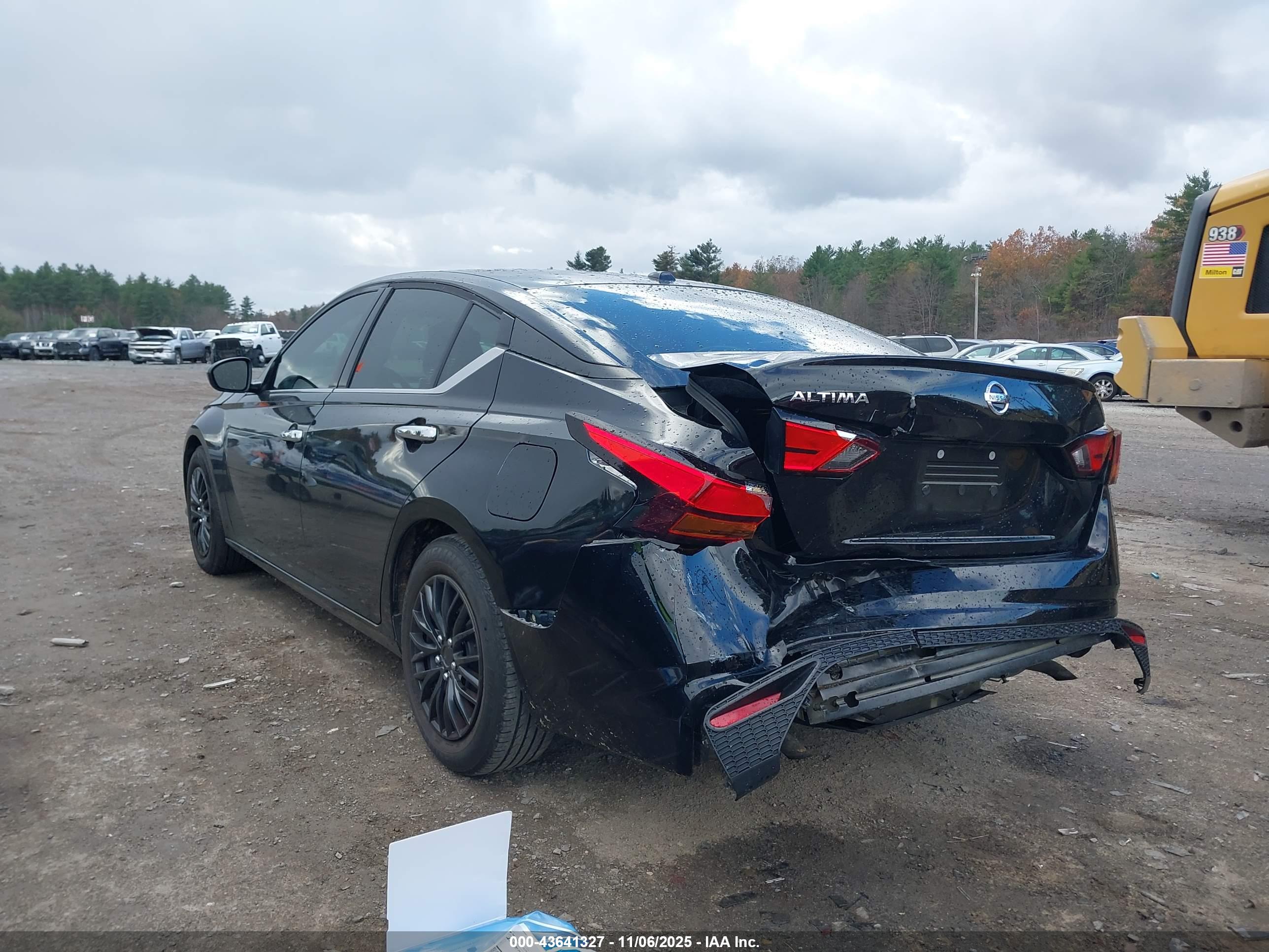 NISSAN ALTIMA image 3