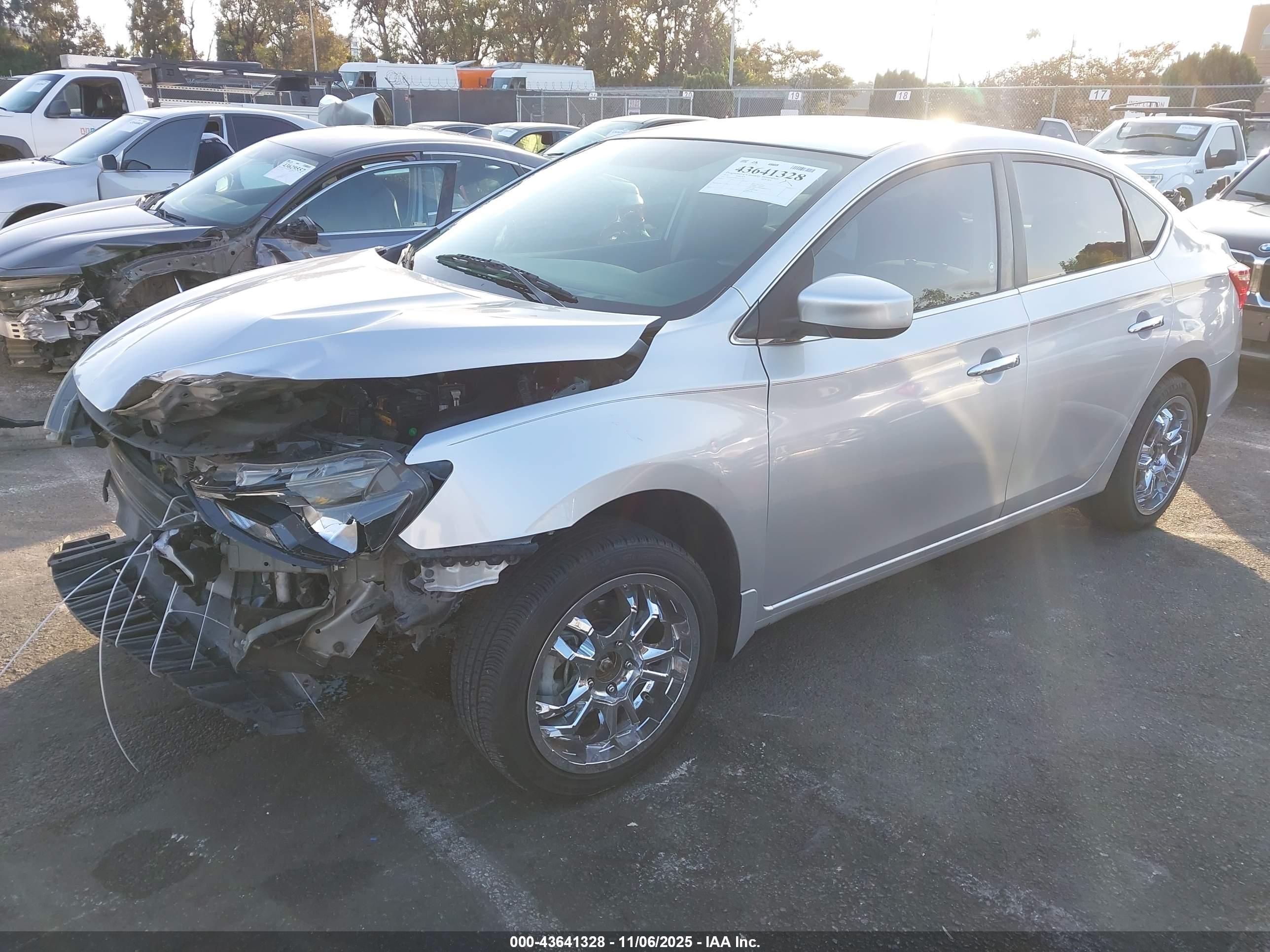 NISSAN SENTRA image 2