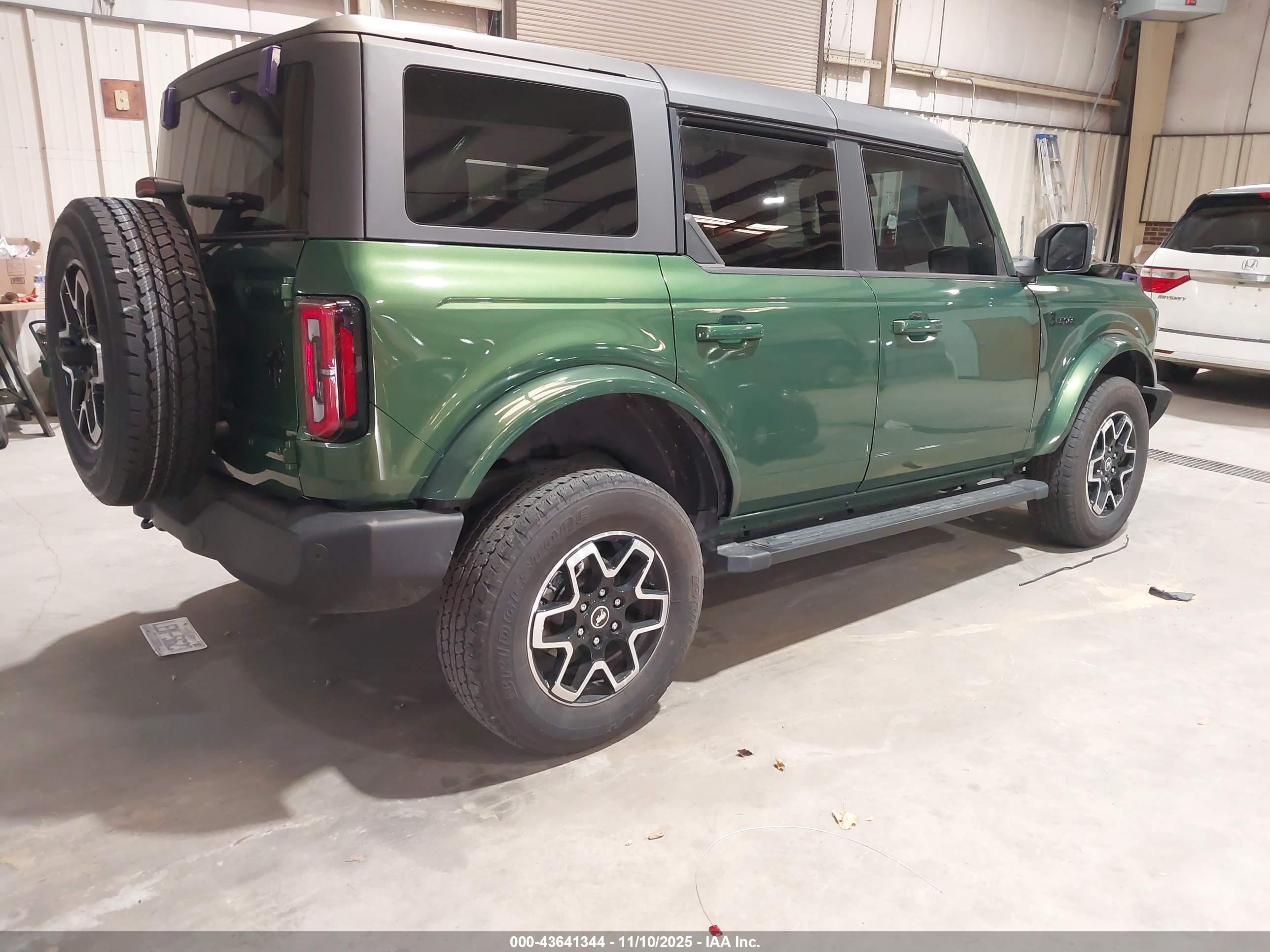FORD BRONCO image 4